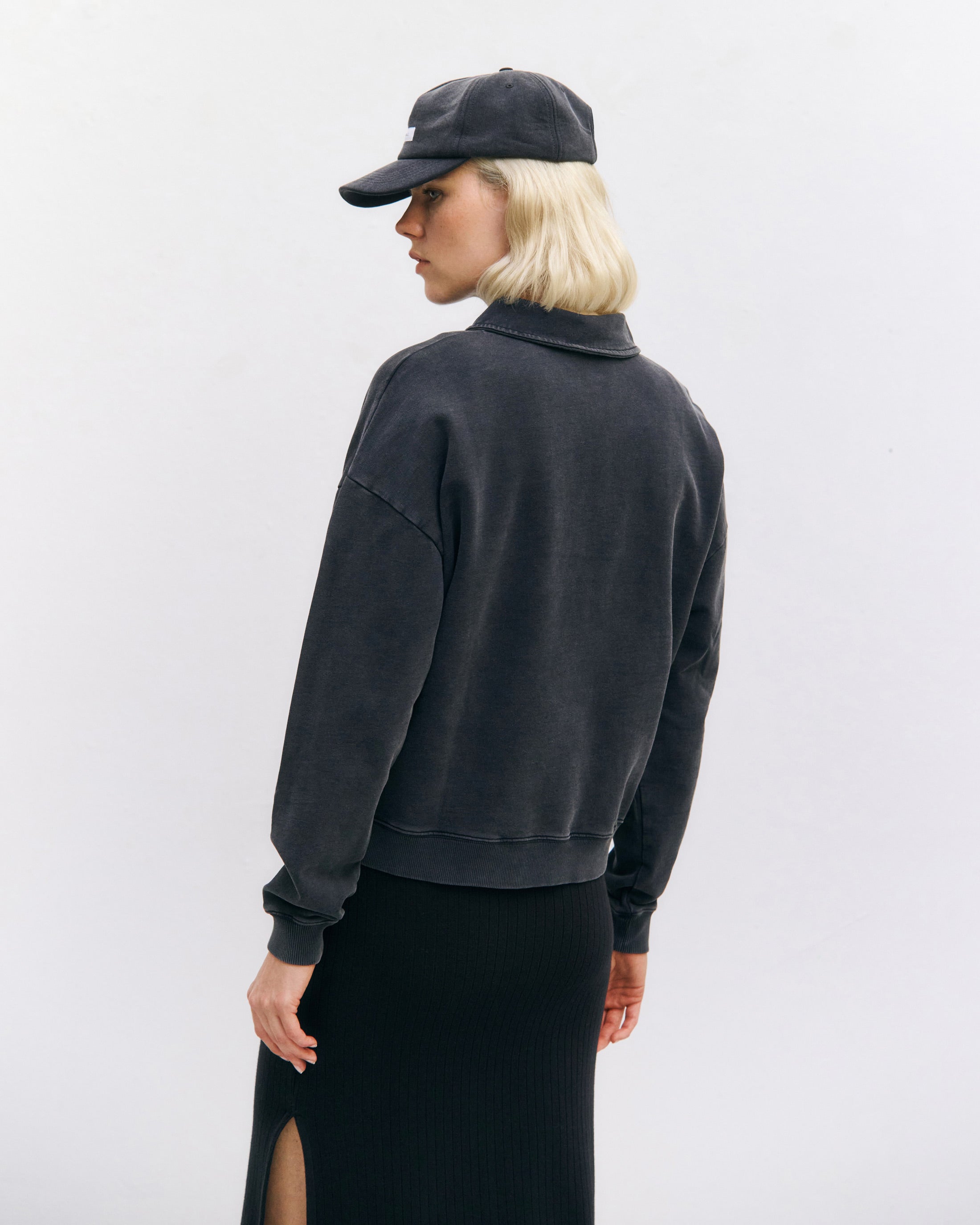 Schwarzes Polo Sweatshirt aus 100% Bio-Baumwolle von Rotholz