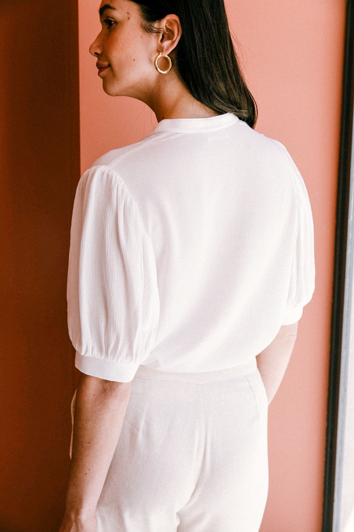 White blouse Magnolia made of 100% viscose by Avani
