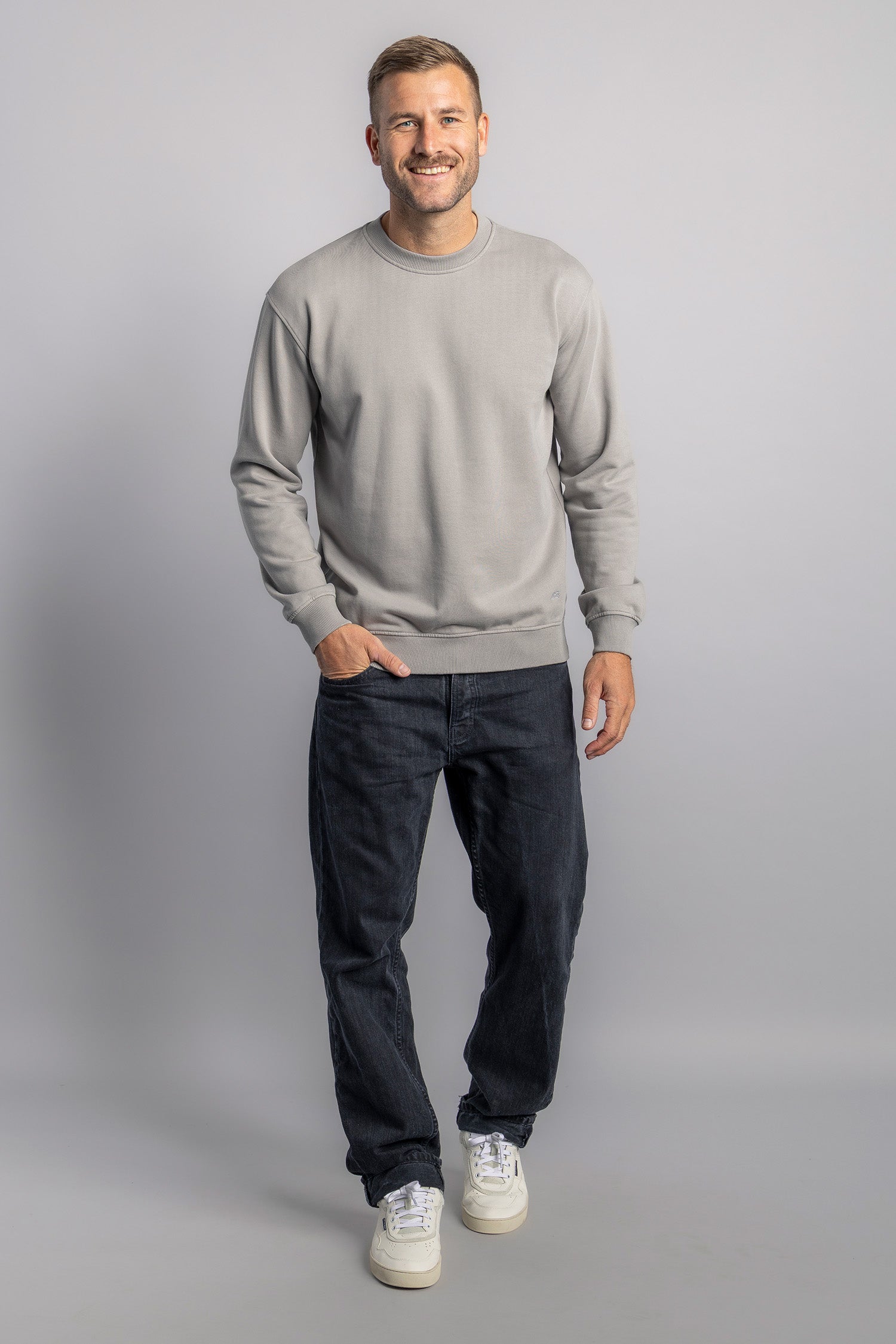 Classic Crewneck aus Bio Baumwolle von Dirts