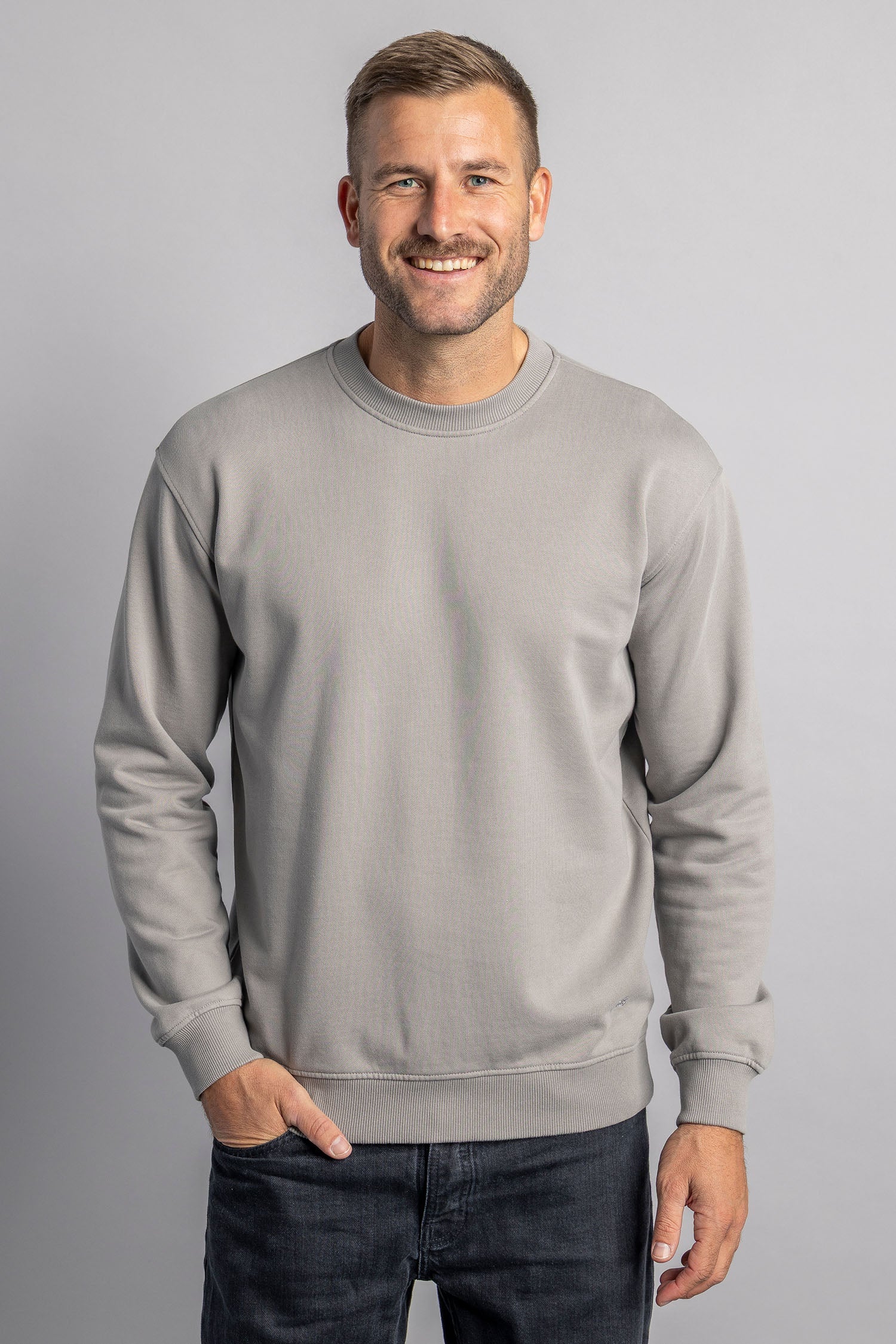 Classic Crewneck aus Bio Baumwolle von Dirts