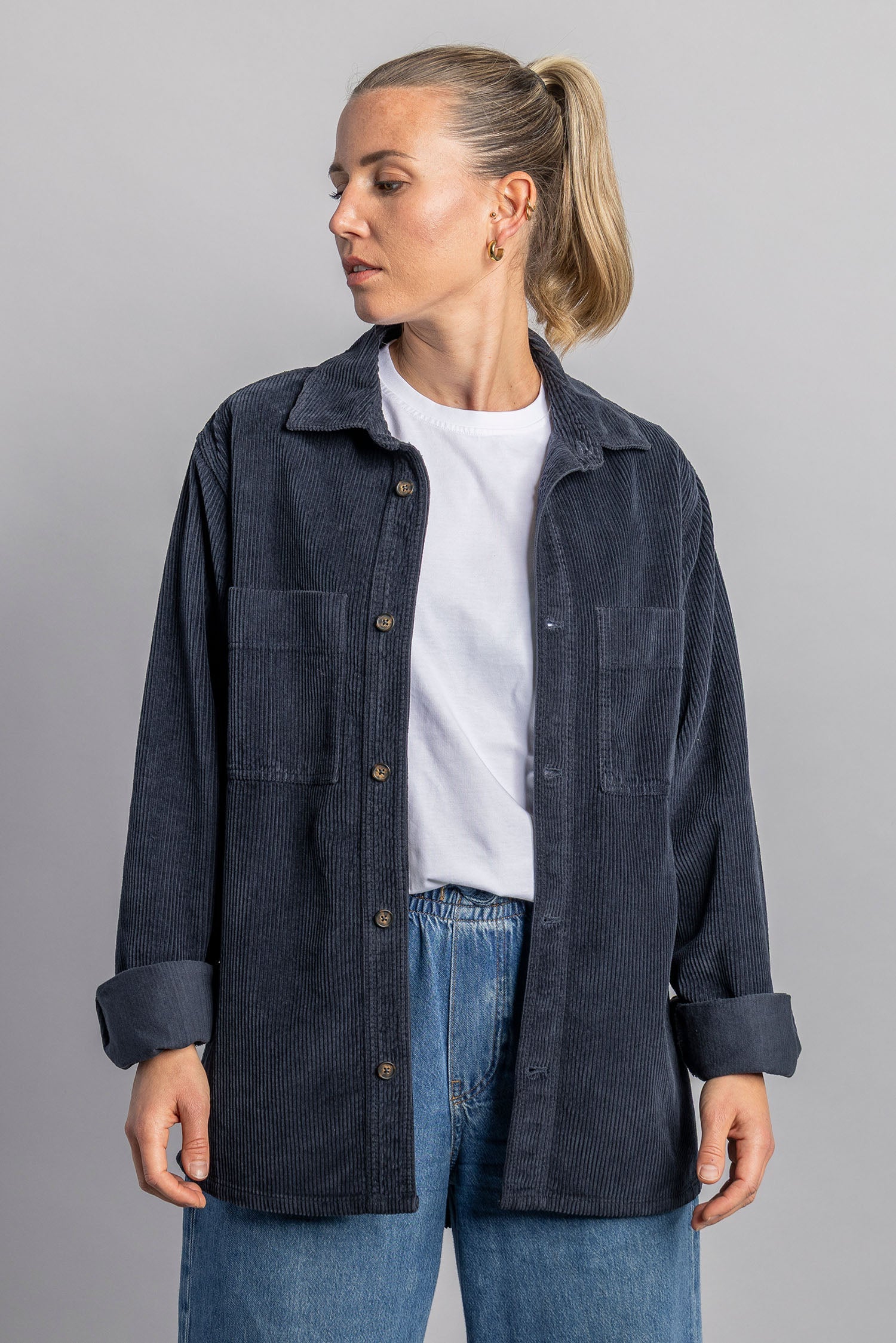 Cord Overshirt von Dirts aus Bio Baumwolle