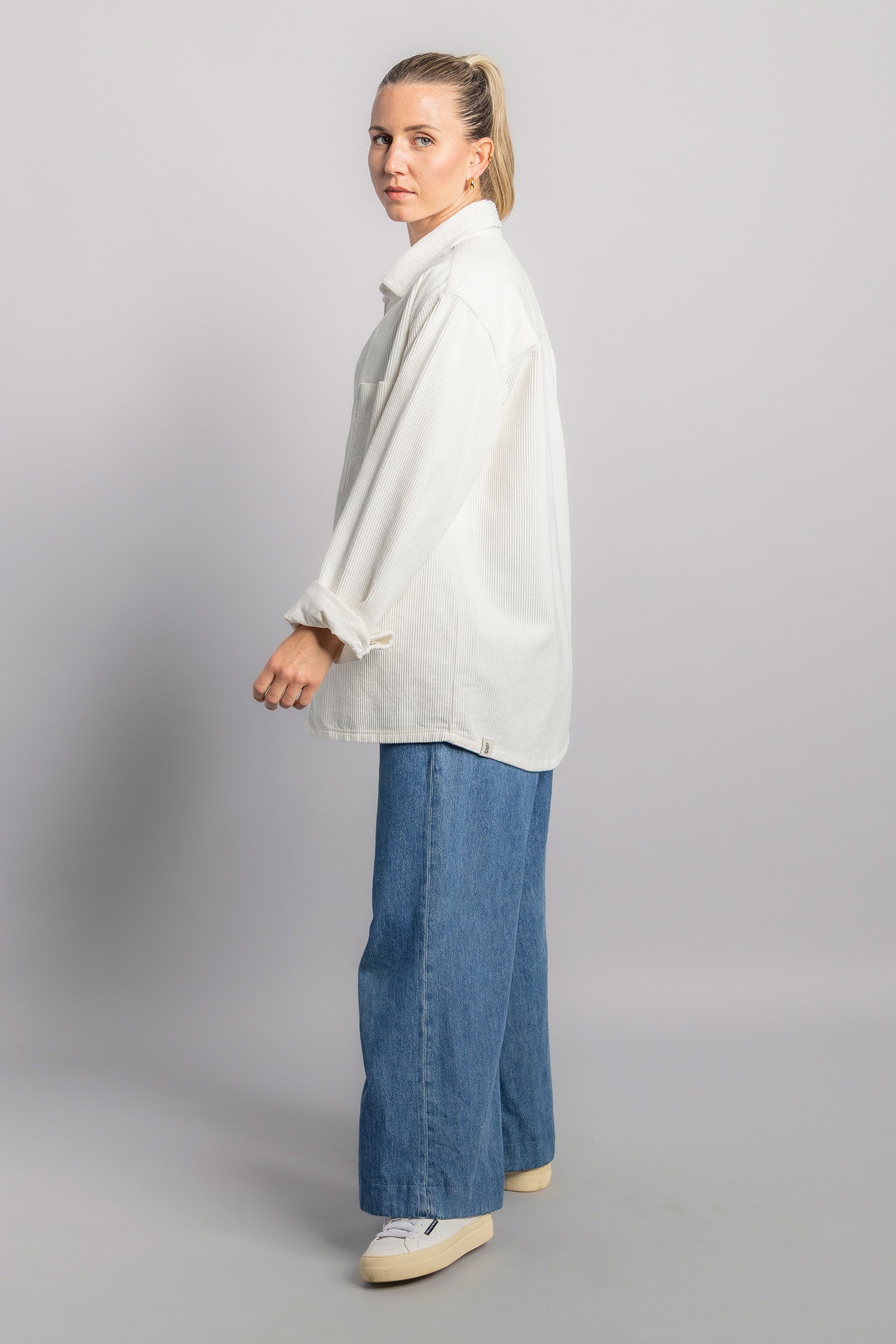 Cord Overshirt von Dirts aus Bio Baumwolle