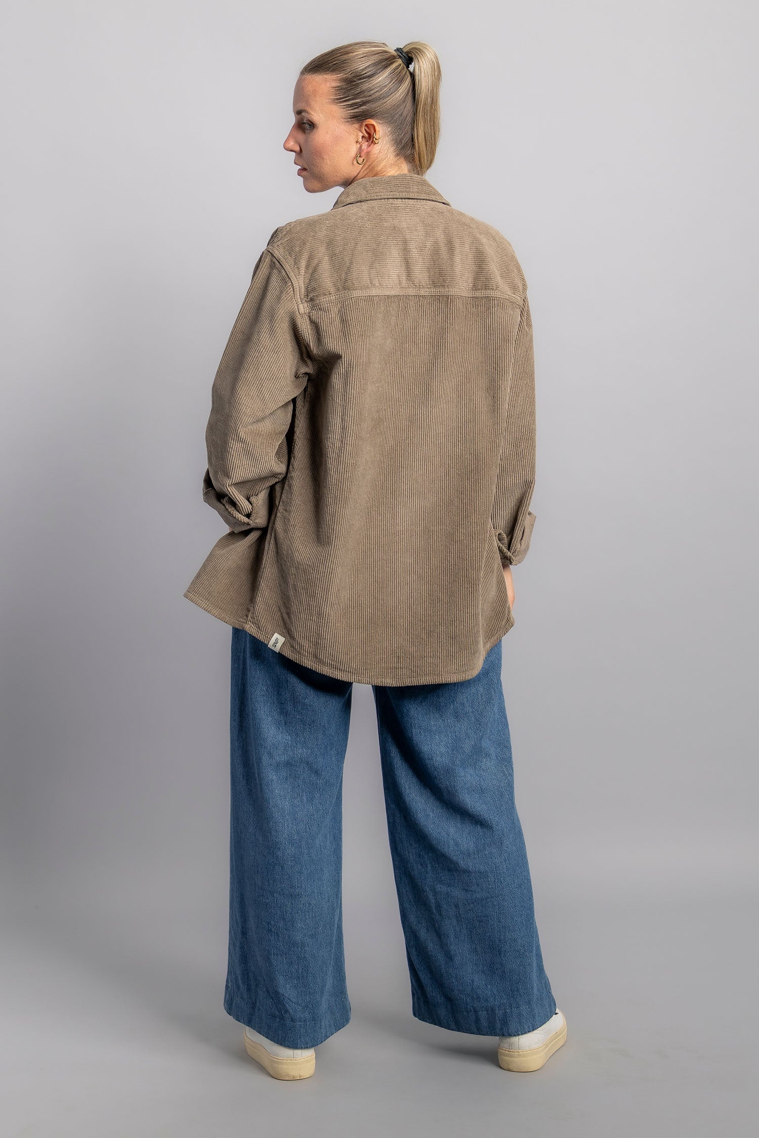 Cord Overshirt von Dirts aus Bio Baumwolle