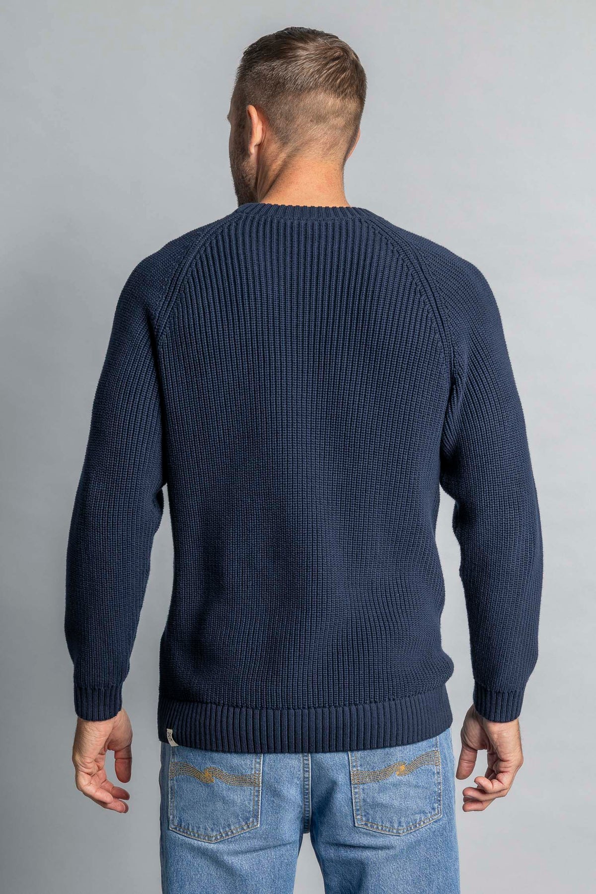 Heavy Knit Crewneck aus 100% Bio Baumwolle in blau von DIRTS