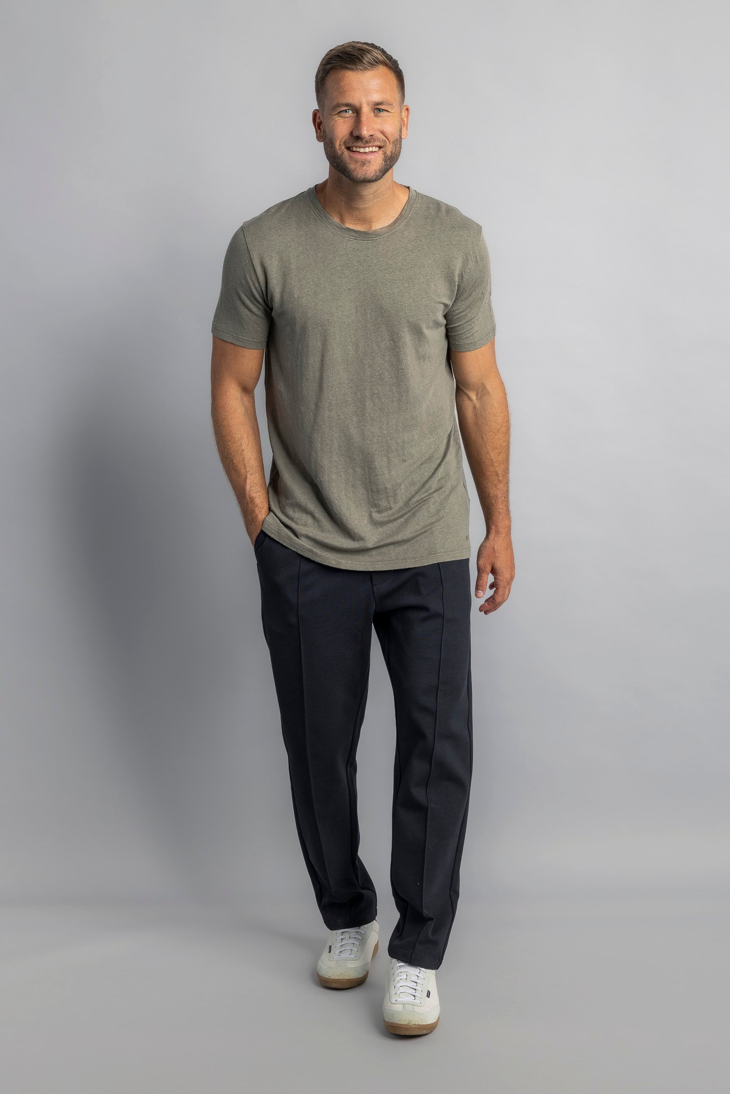 Leinen T-Shirt in mehreren Farben von Dirts