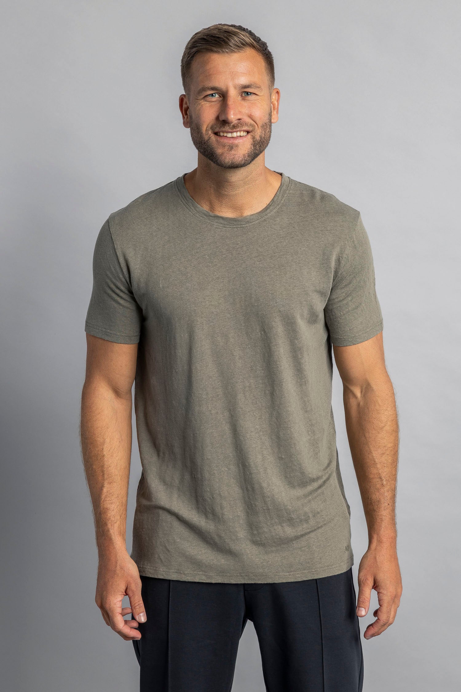 Leinen T-Shirt in mehreren Farben von Dirts