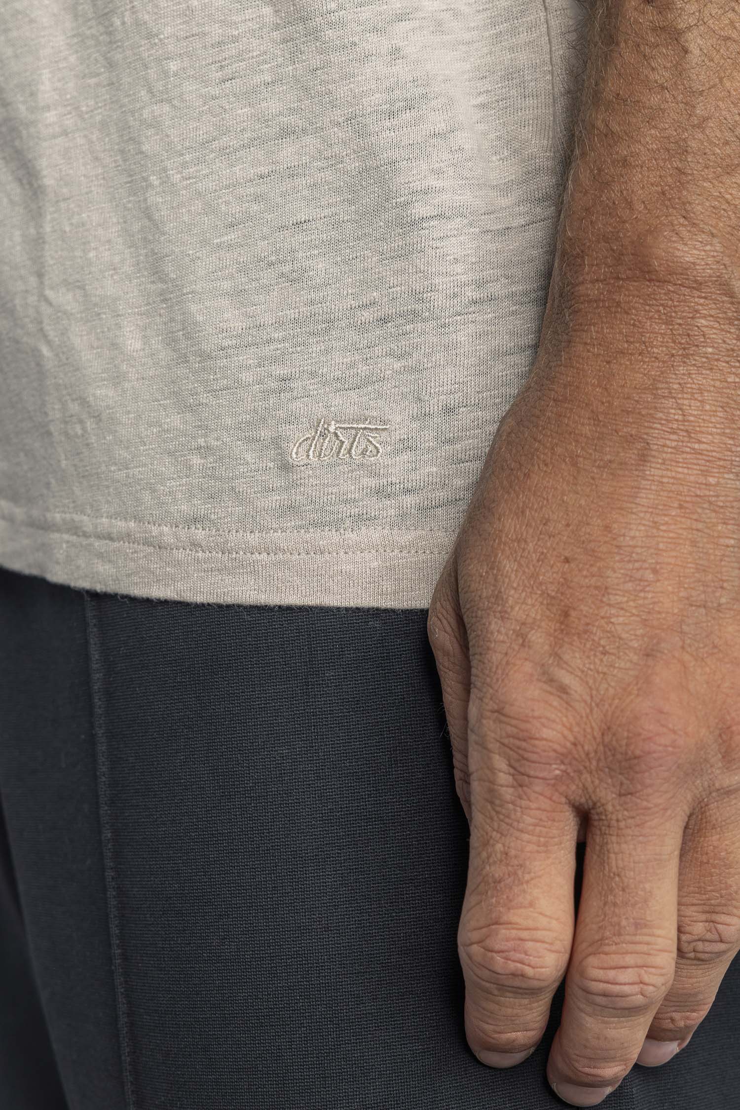 Leinen T-Shirt in mehreren Farben von Dirts