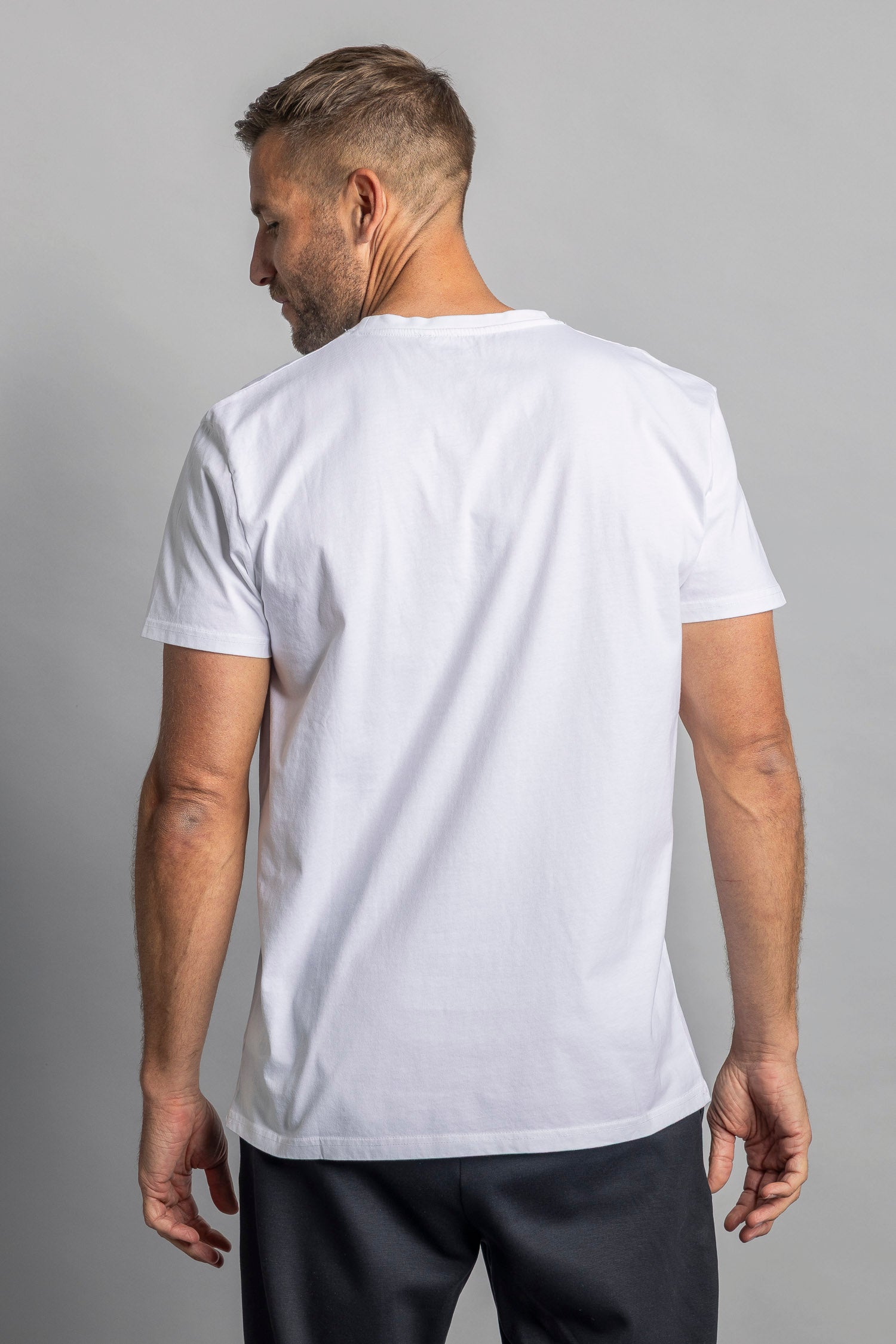 Logo T-Shirt STANDARD in weiss in Bio Baumwolle von Dirts