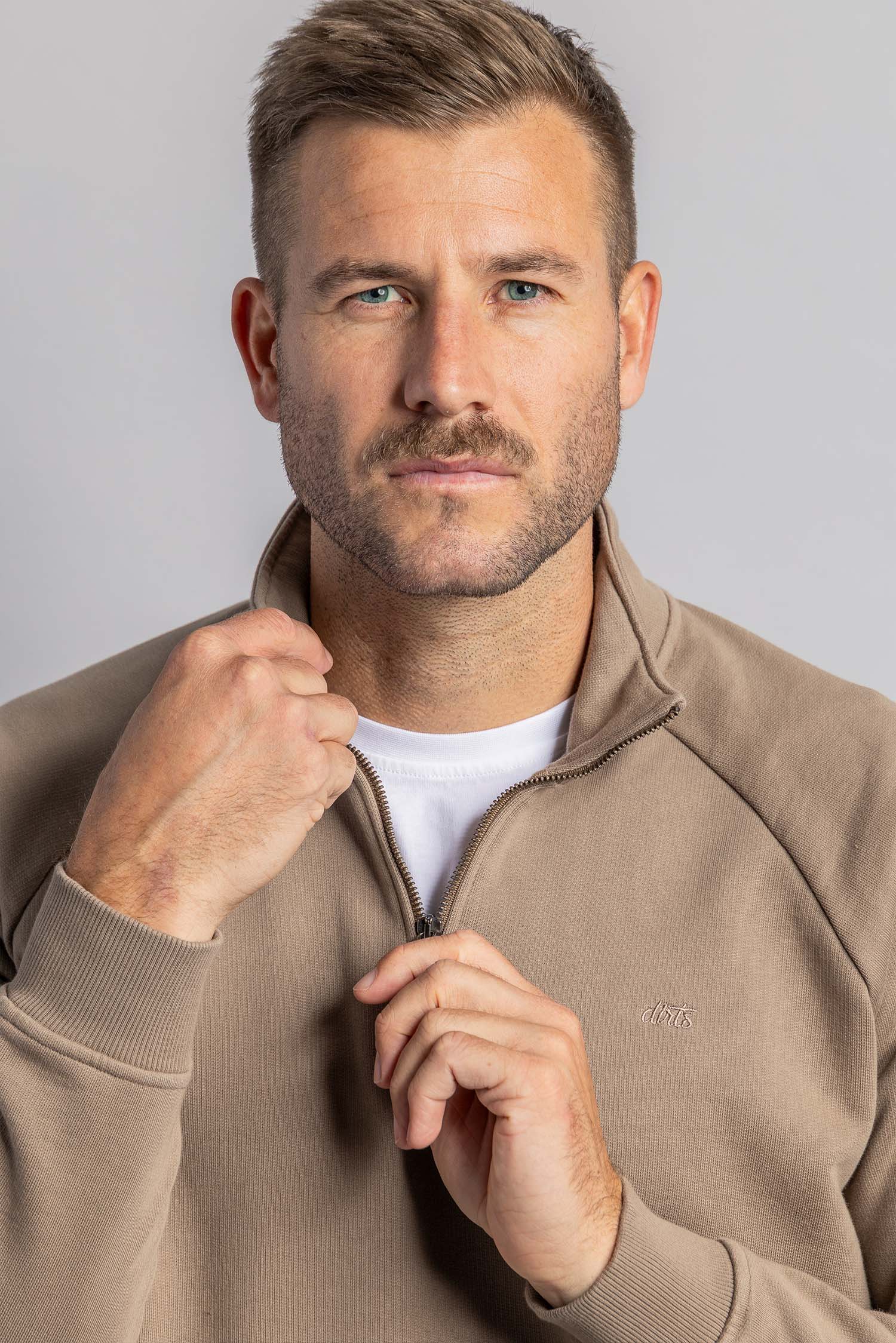 Quarter Zip Raglan aus Bio Baumwolle von Dirts