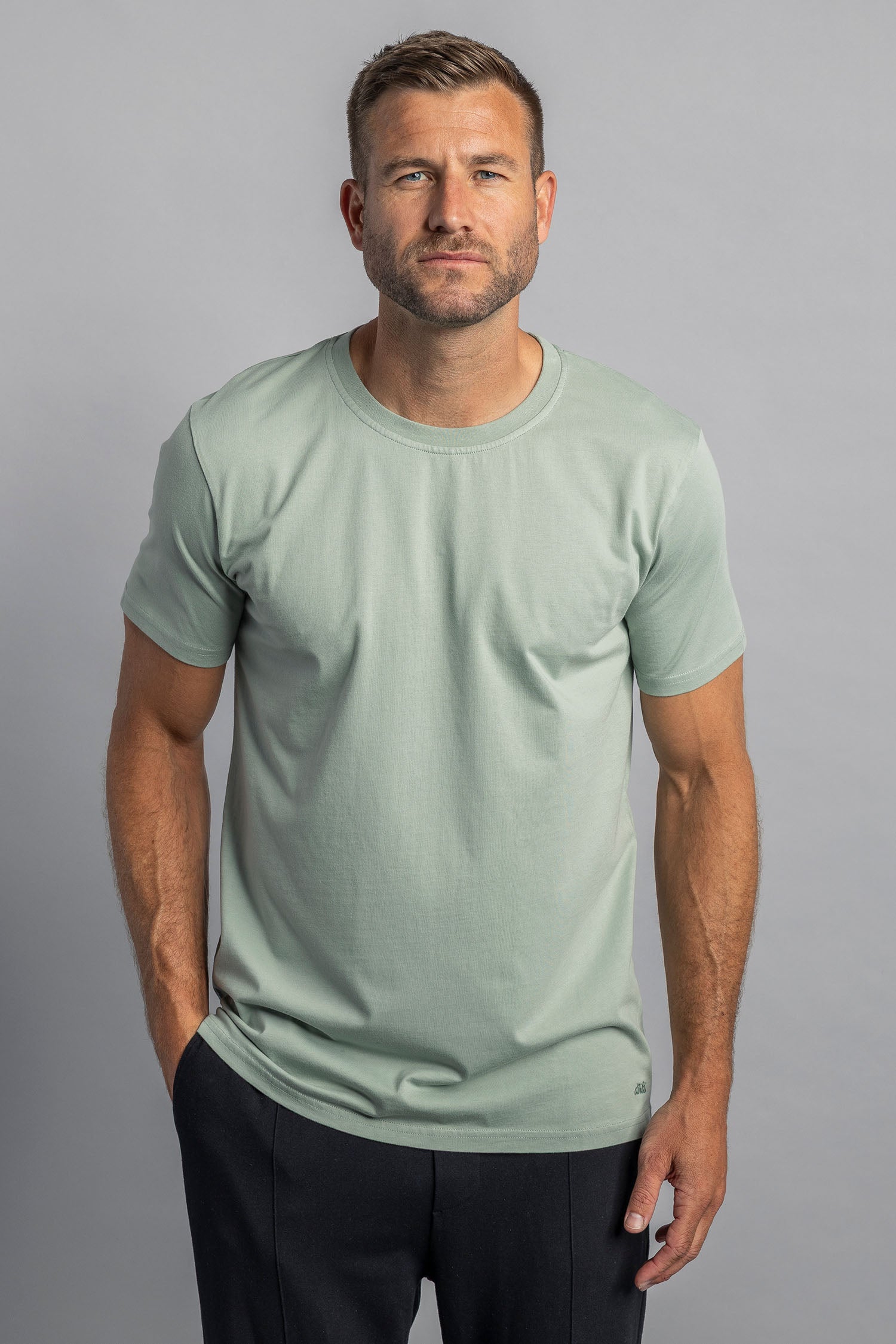 Premium Blank T-Shirt SLIM von Dirts aus Bio Baumwolle