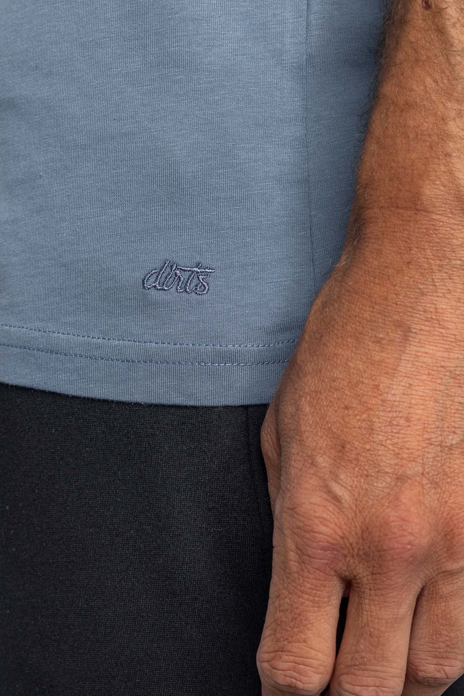 Premium Blank T-Shirt SLIM von Dirts aus Bio Baumwolle
