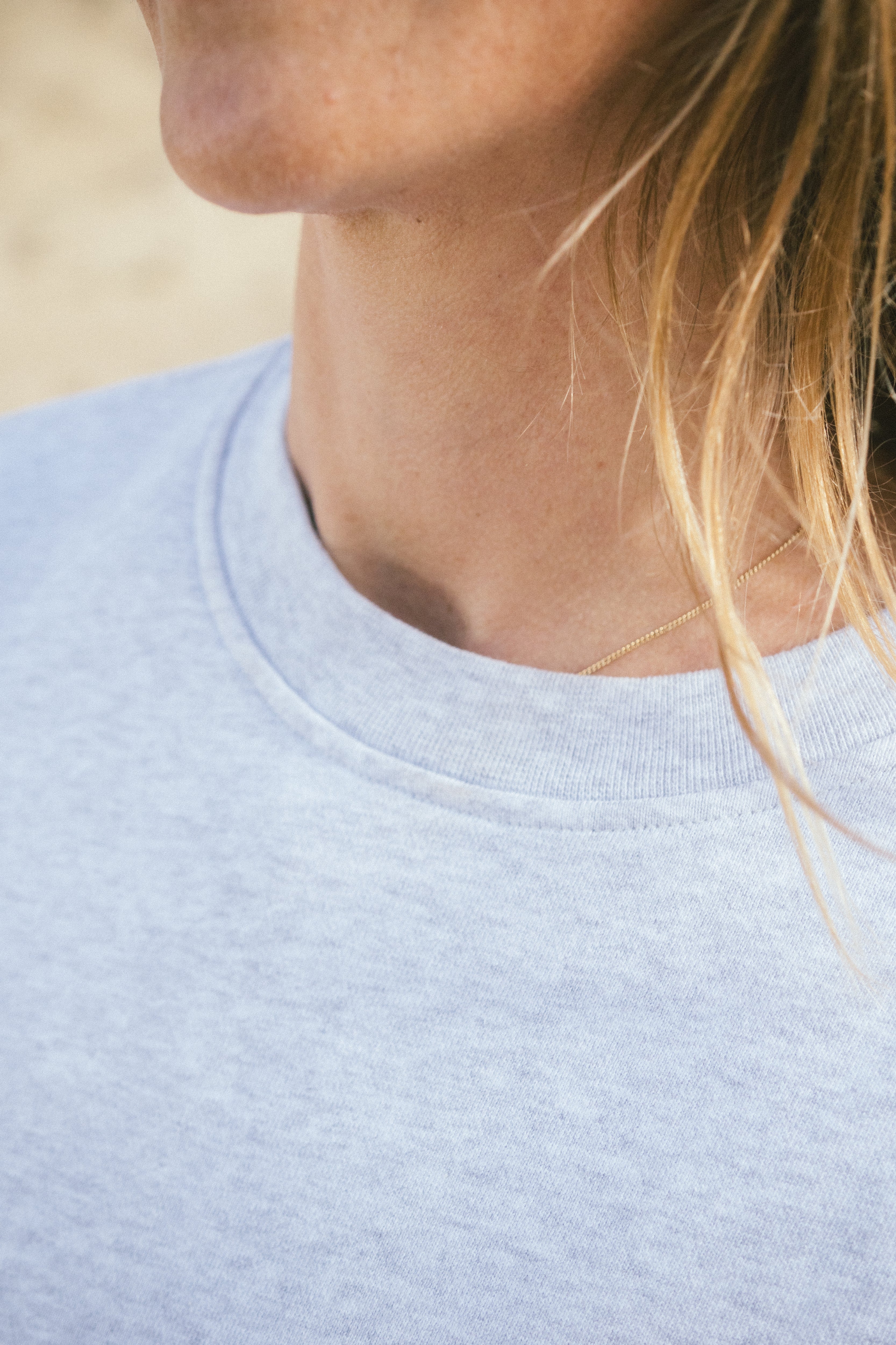 Light grey Fonte sweater made from organic cotton by Salzwasser
