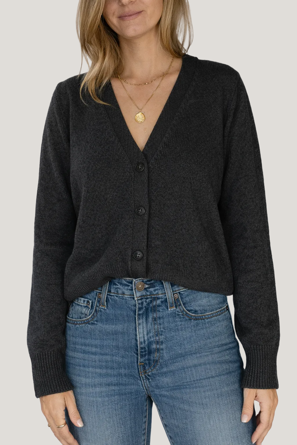 Schwarze Strickjacke Nana aus Bio-Baumwolle & recyceltem Kaschmir von Pura Clothing
