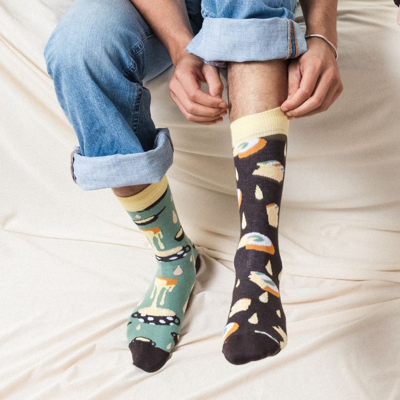 Bunte Socken KÄSEFONDUE aus Bio-Baumwolle von Paar Socks