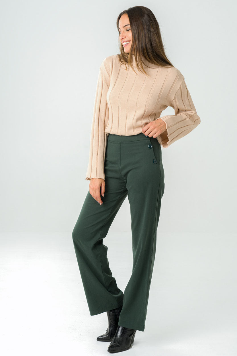 Pantalon ample vert en Tencel, design à pont et fabrication française, parfait pour un look chic et engagé.
