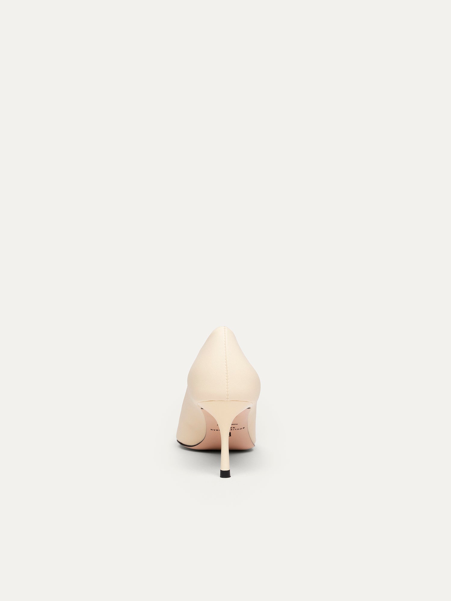 Beige pumps 10 on Monday at the office made from bio-based polymers by Bikkou