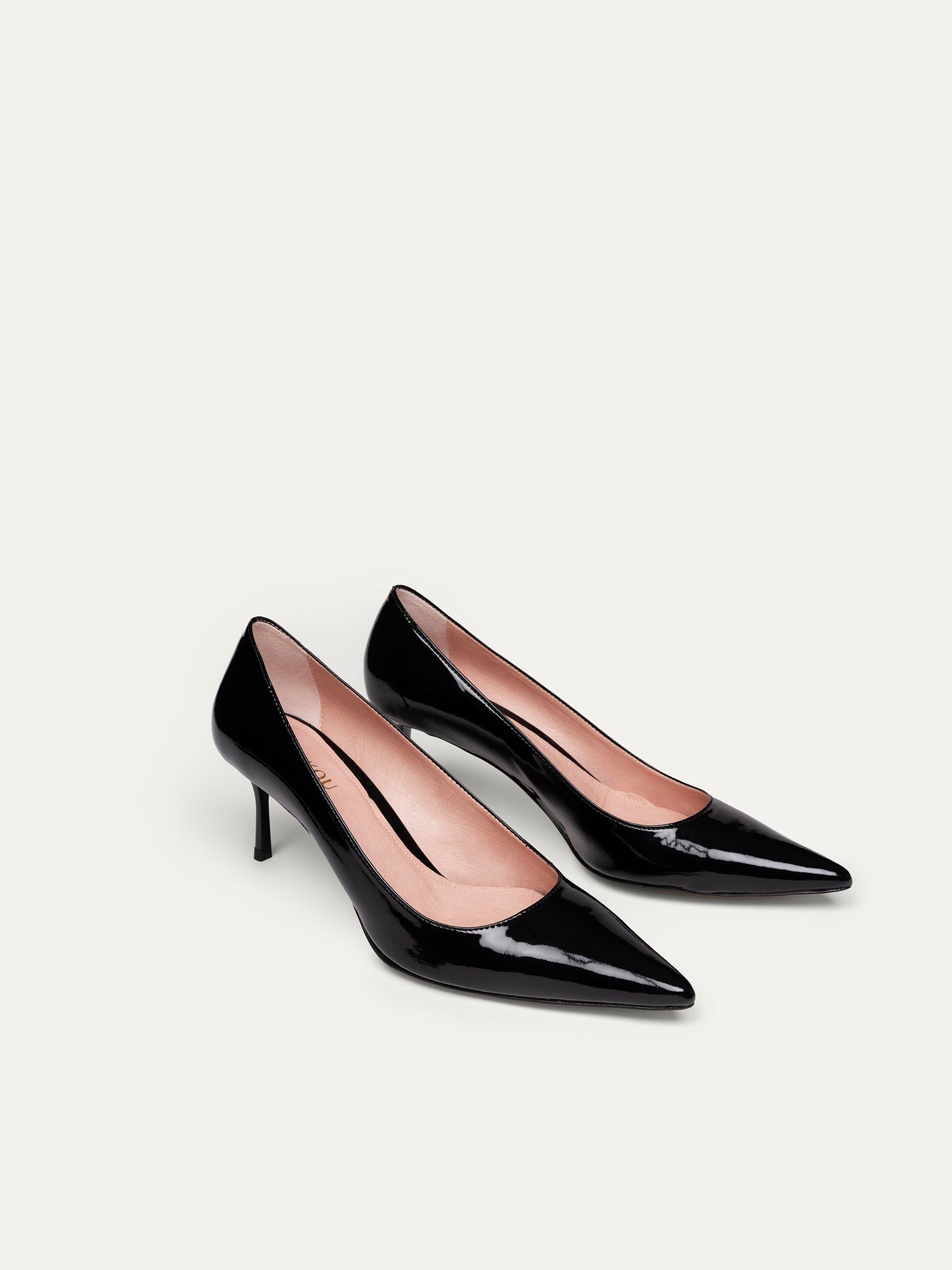 Black pumps 10 on Monday at the office made of recycled polyester by Bikkou