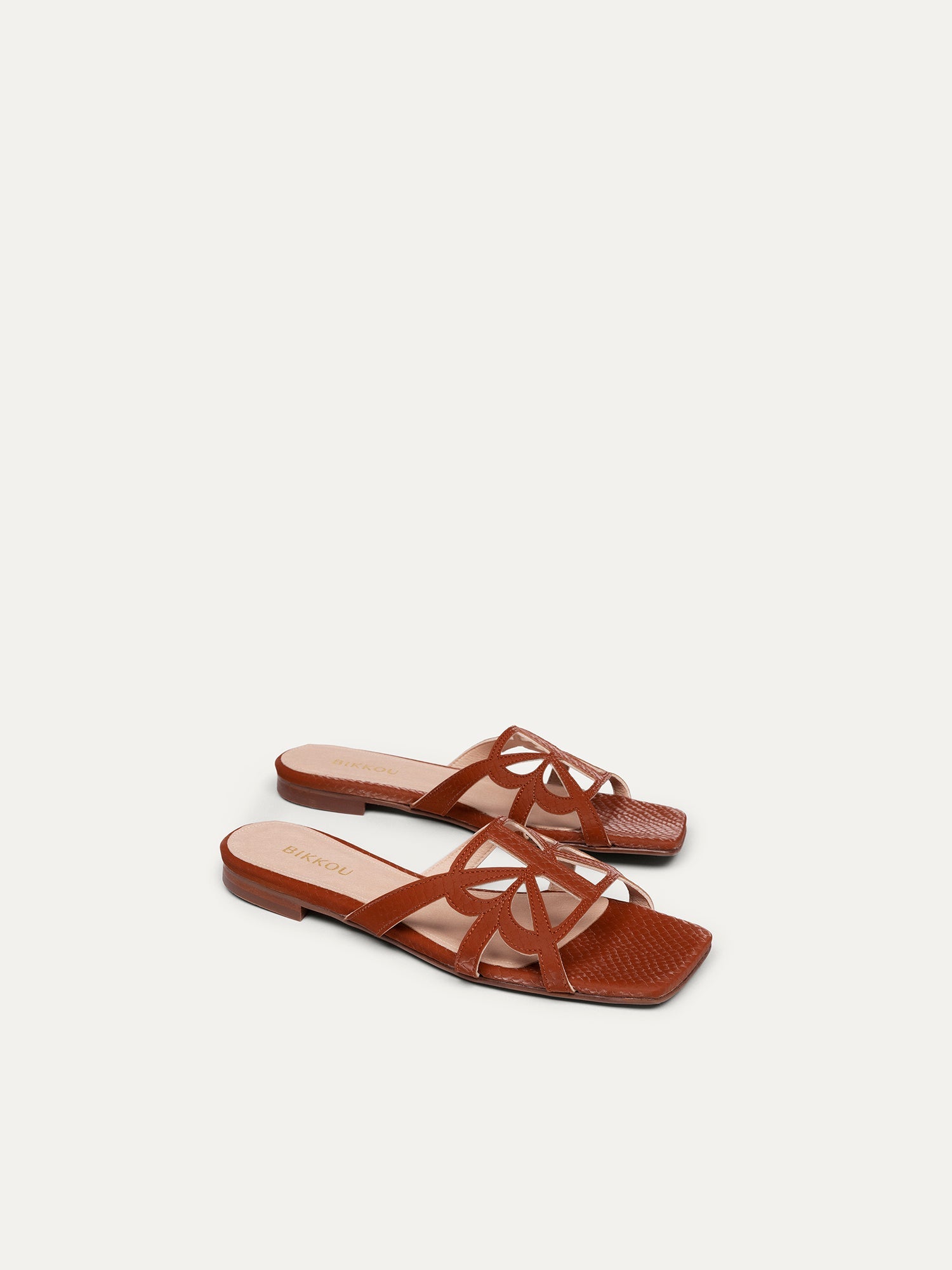 Brown mules 7 pm Sunset at the beach made of recycled polyester by Bikkou
