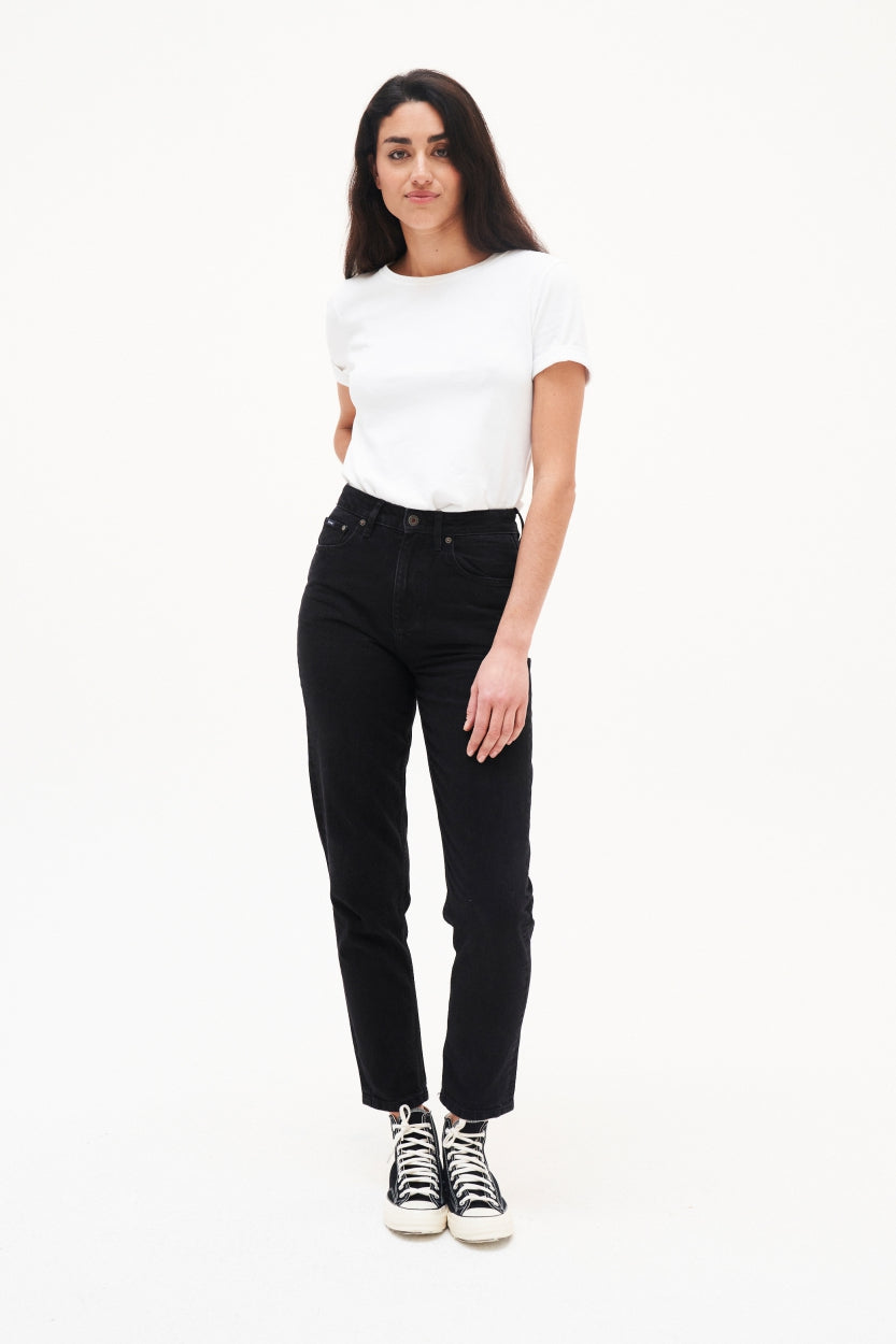 Jeans Nora Loose Tapered Vintage in black aus Bioaumwolle von Kuyichi