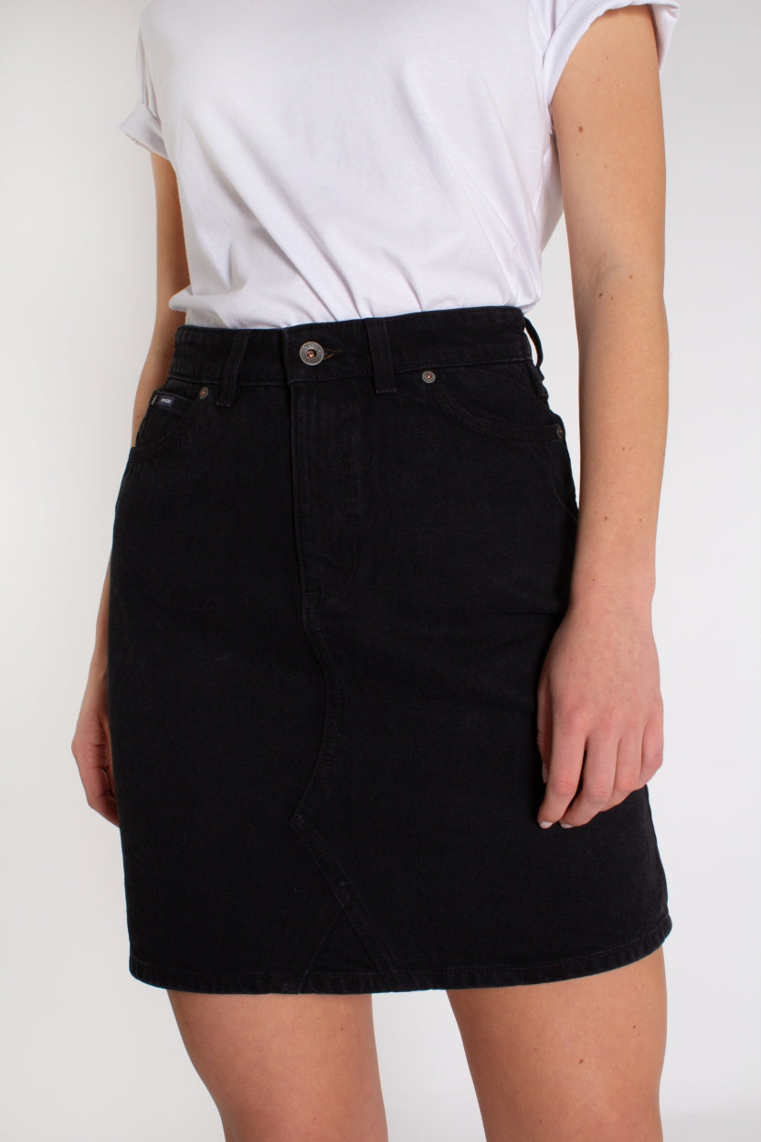Jeans - Rock Dani in schwarz / washed black aus 100% Bio - Baumwolle von Kuyichi