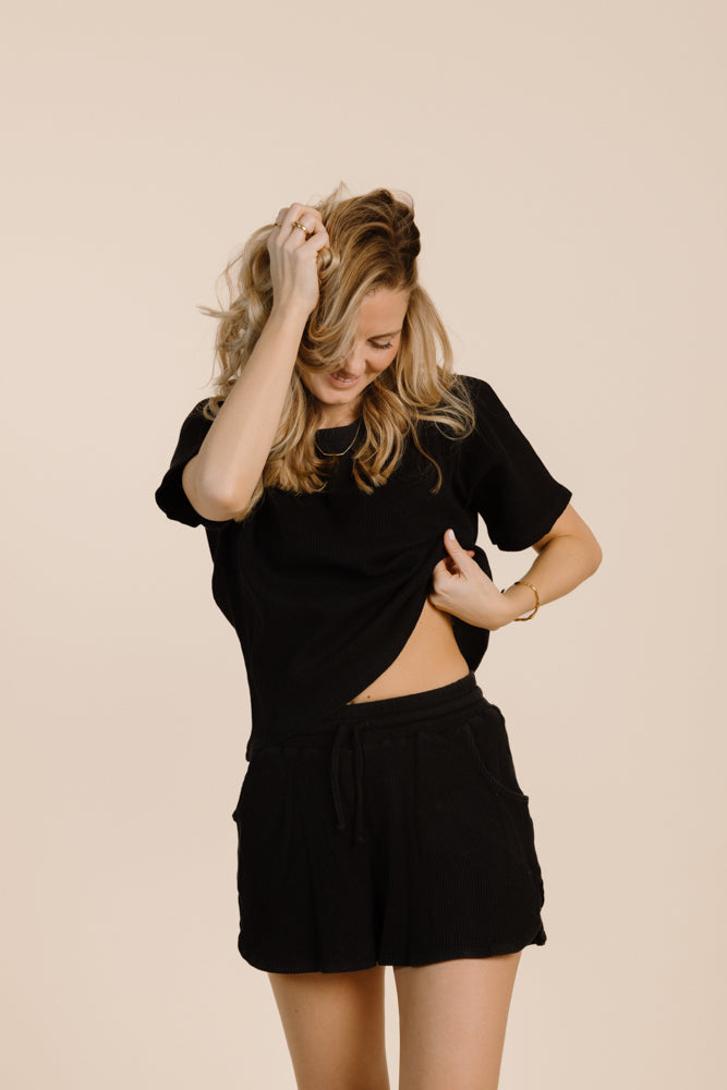 Schwarzes Top LILA aus 100% Bio-Baumwolle von PURA Clothing