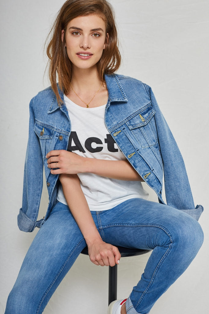 Jeans - Jacke Chelsea Vintage in blau aus 100% Bio - Baumwolle von Kuyichi