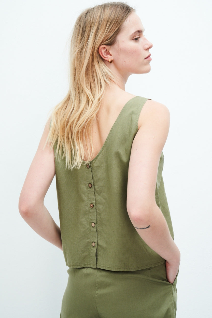 Top Suzan in grün aus Tencel, Leinen und Bio - Baumwolle von Kuyichi