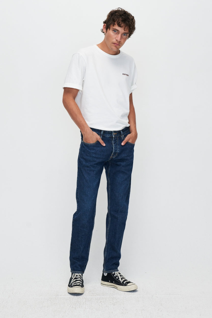 Jeans Codie en Kind of Blue en coton biologique et denim recyclé par Kuyichi