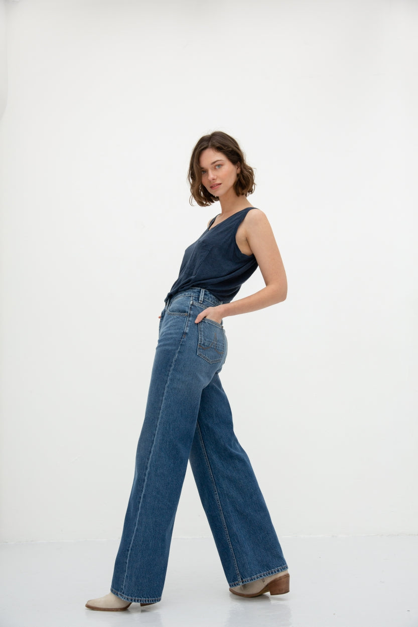 Tanktop Valerie in indigo blau aus 100% europäischem Leinen von Kuyichi