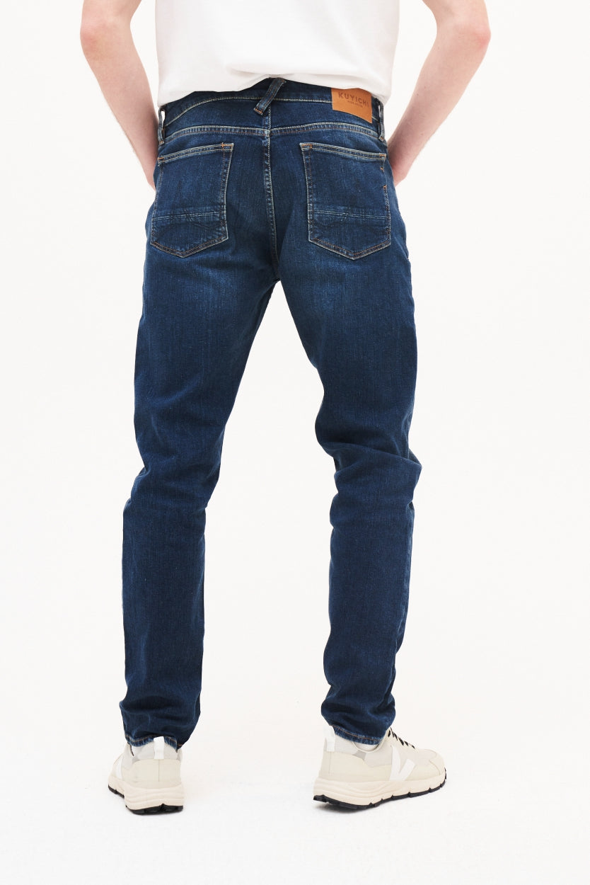 Jeans Jim in blau "Classic indigo blue" aus Bio - Baumwolle und Recycled Denim von Kuyichi