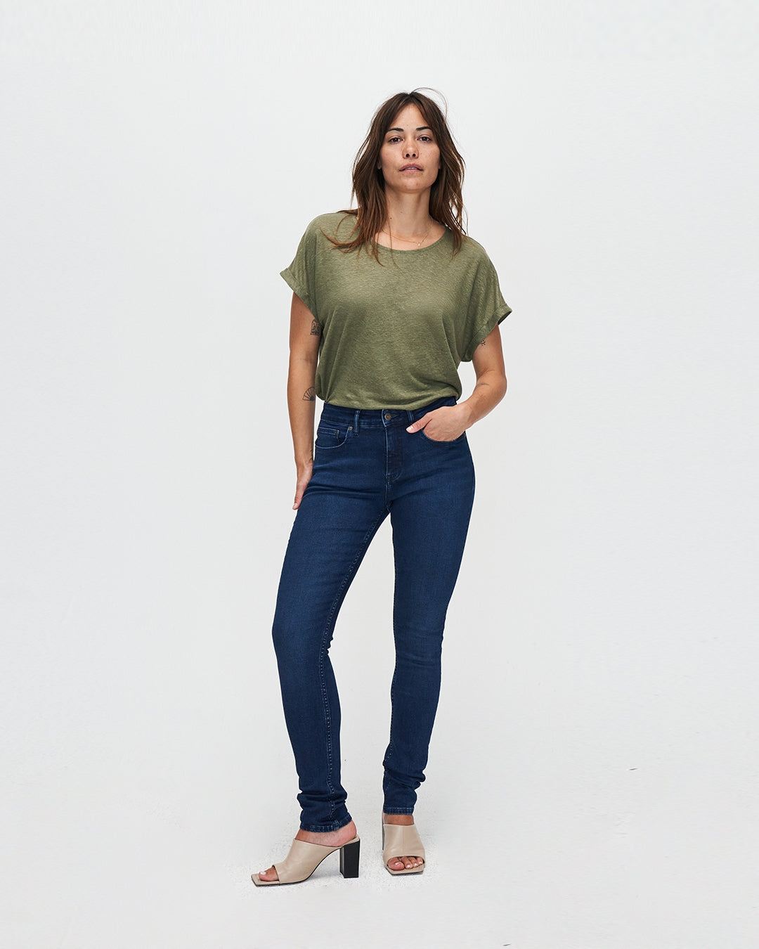 Jeans Carey Skinny in True Blue aus Bio - Baumwolle von Kuyichi