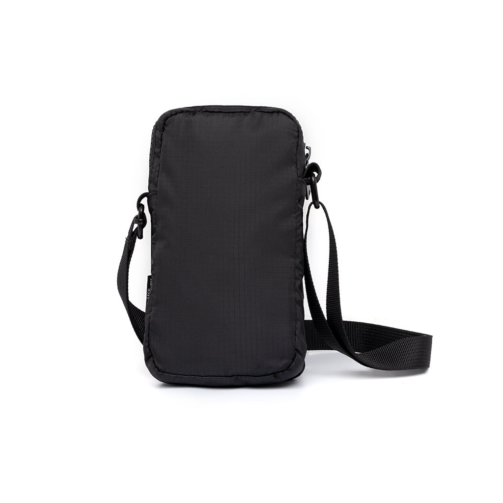 Black Amsterdam Vandra shoulder bag made from recycled PET by Lefrik