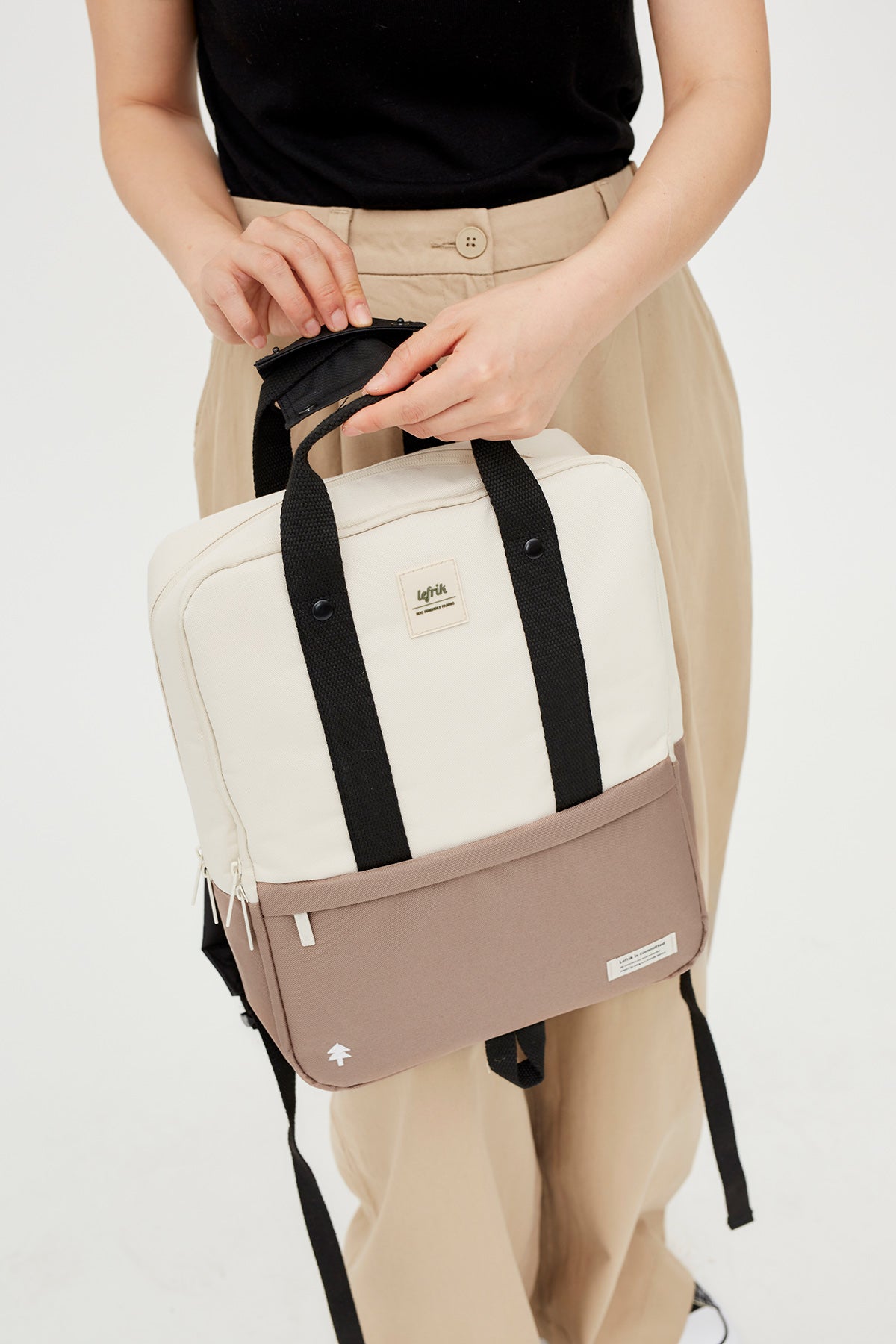 Beiger Rucksack Smart Daily aus recyceltem PET von Lefrik