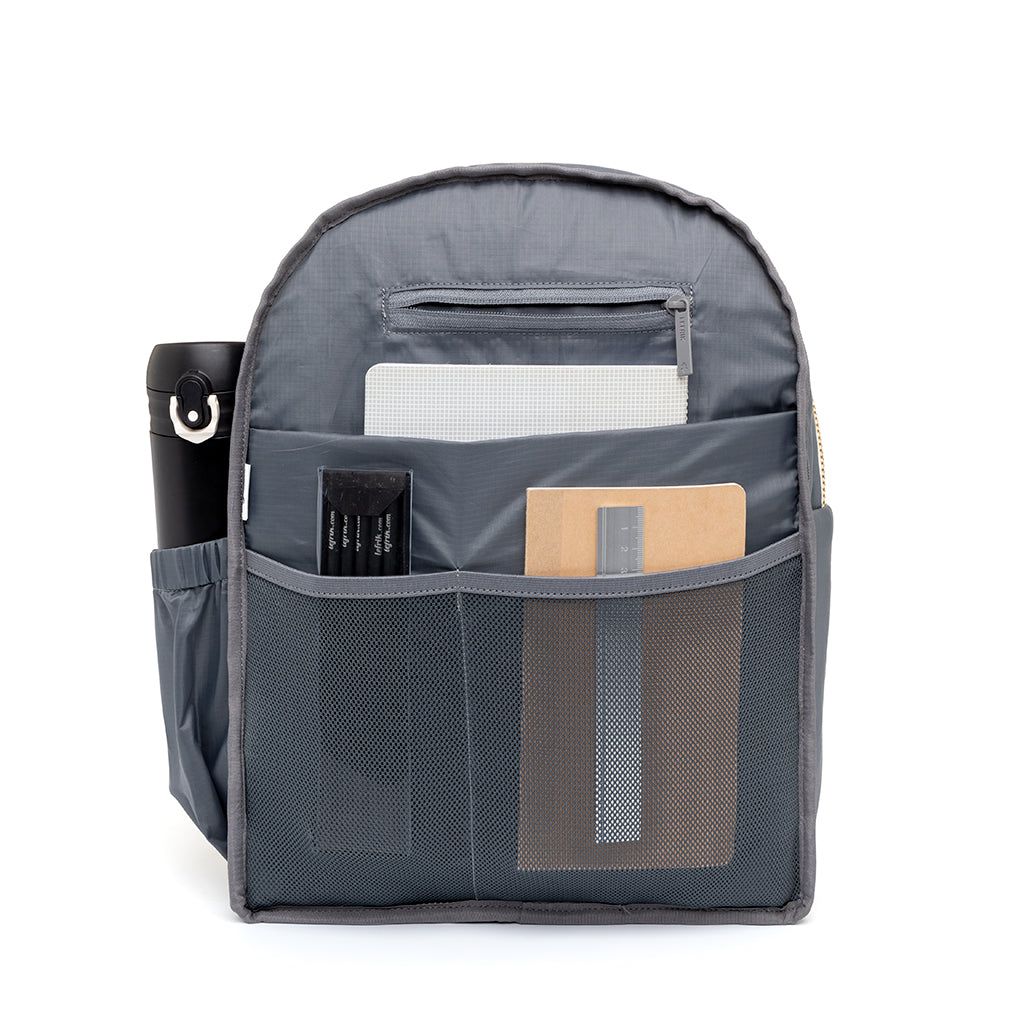 Beiger Rucksack Gold Classic (10l) aus PET-Plastikflasche von Lefrik