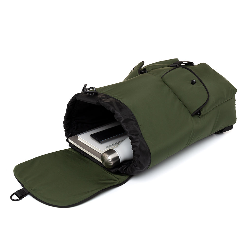 Tech Knapsack (17)
