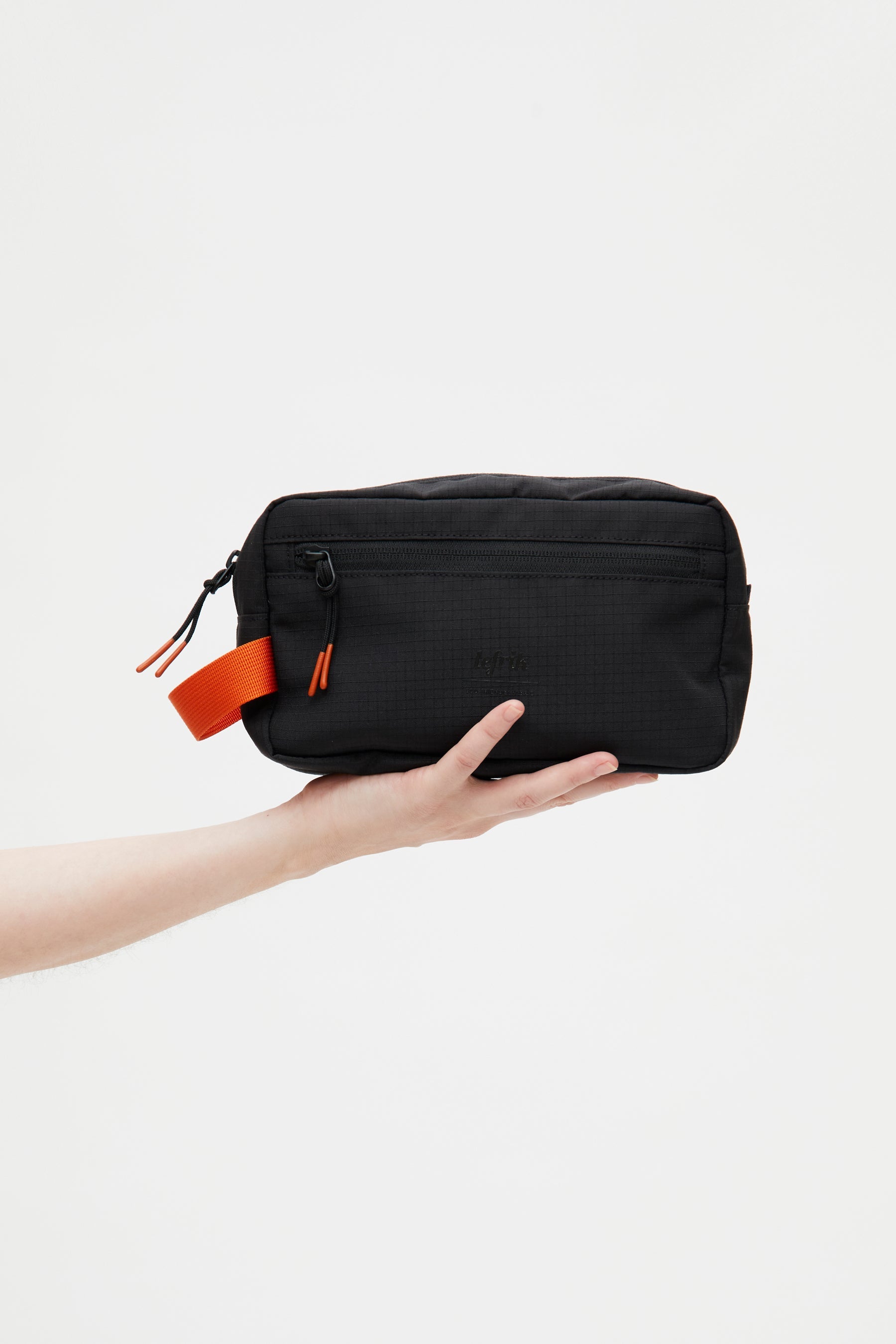 Black cosmetic bag NEO Lithe Vandra made from recycled PET from Lefrik