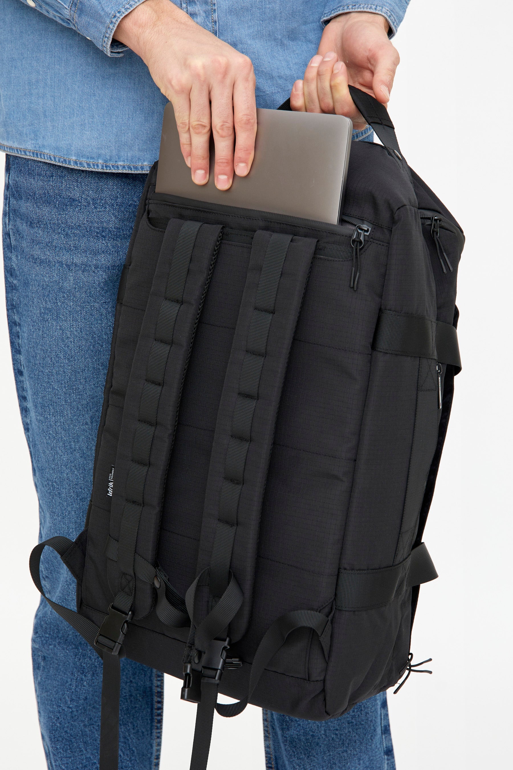 Black Wanderer Vandra travel backpack made from recycled PET from Lefrik