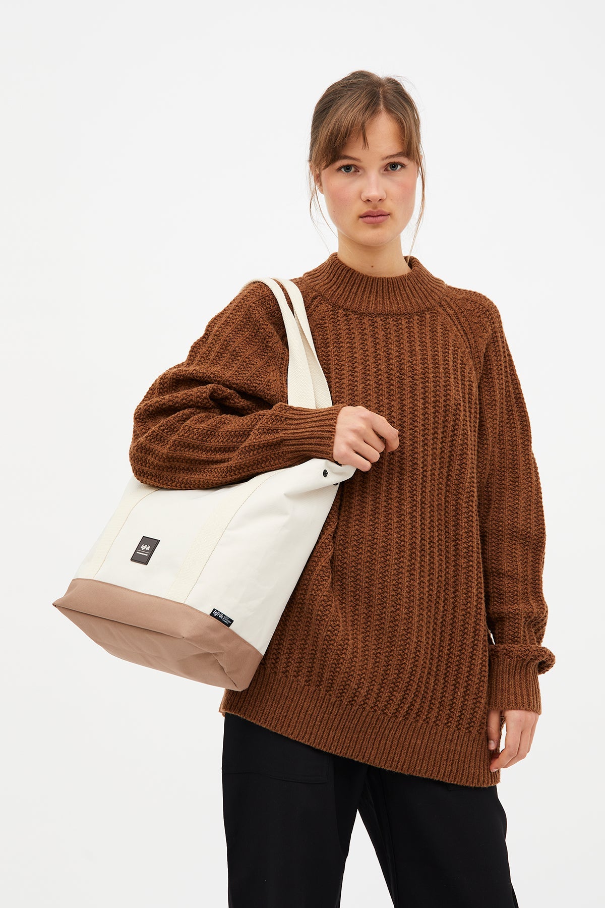 Roots carrying bag (19l)