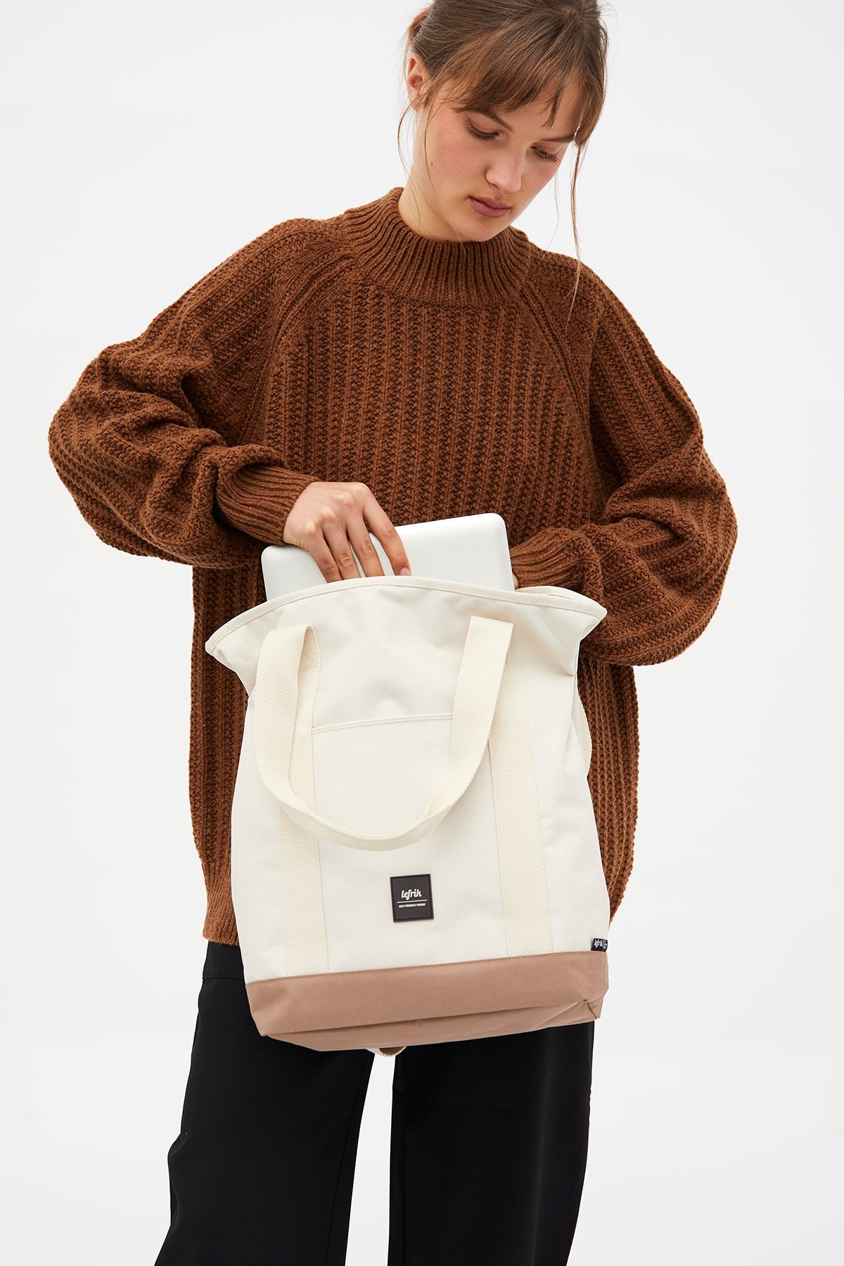 Roots carrying bag (19l)