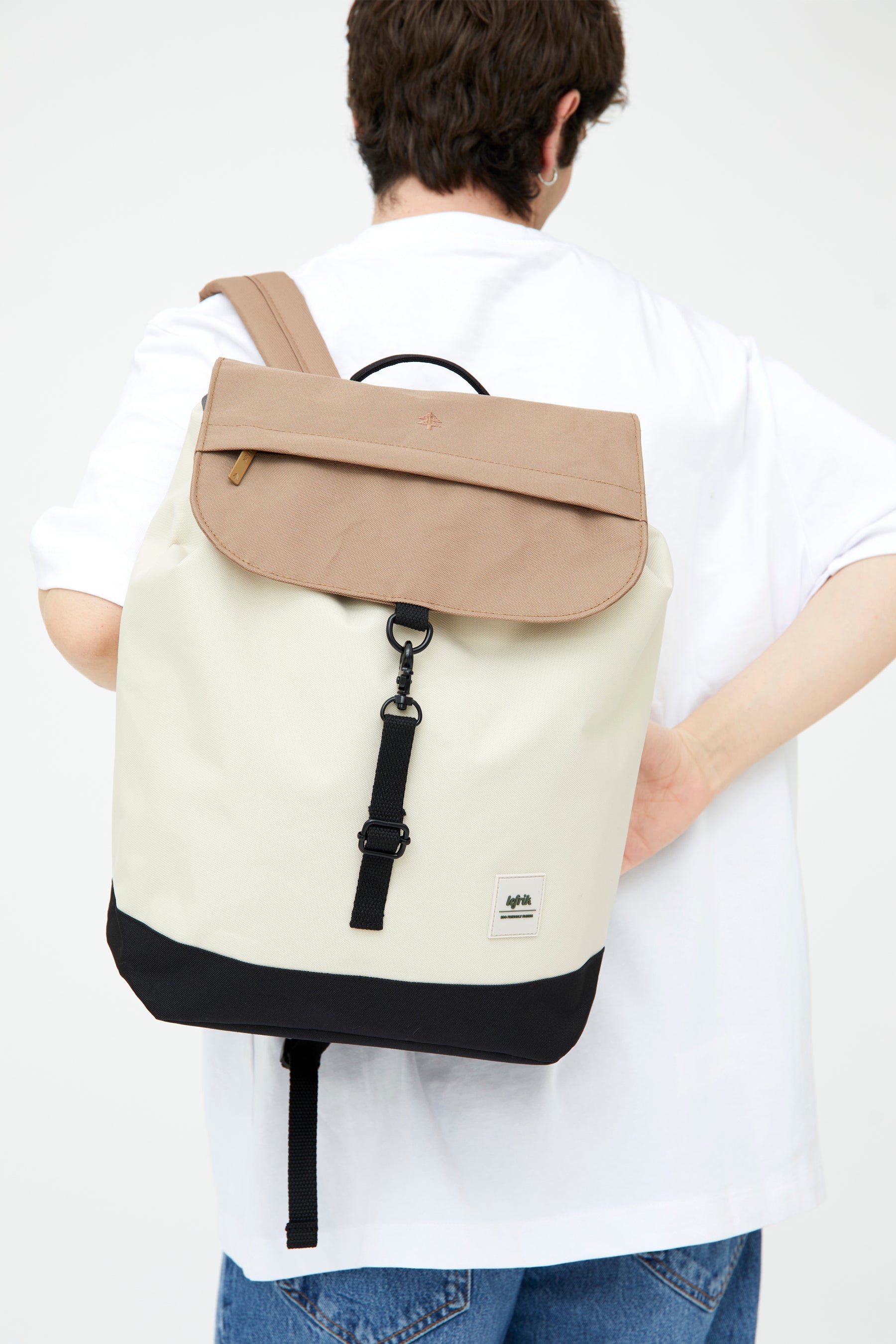 Beiger Rucksack Scout Metal aus recyceltem PET von Lefrik