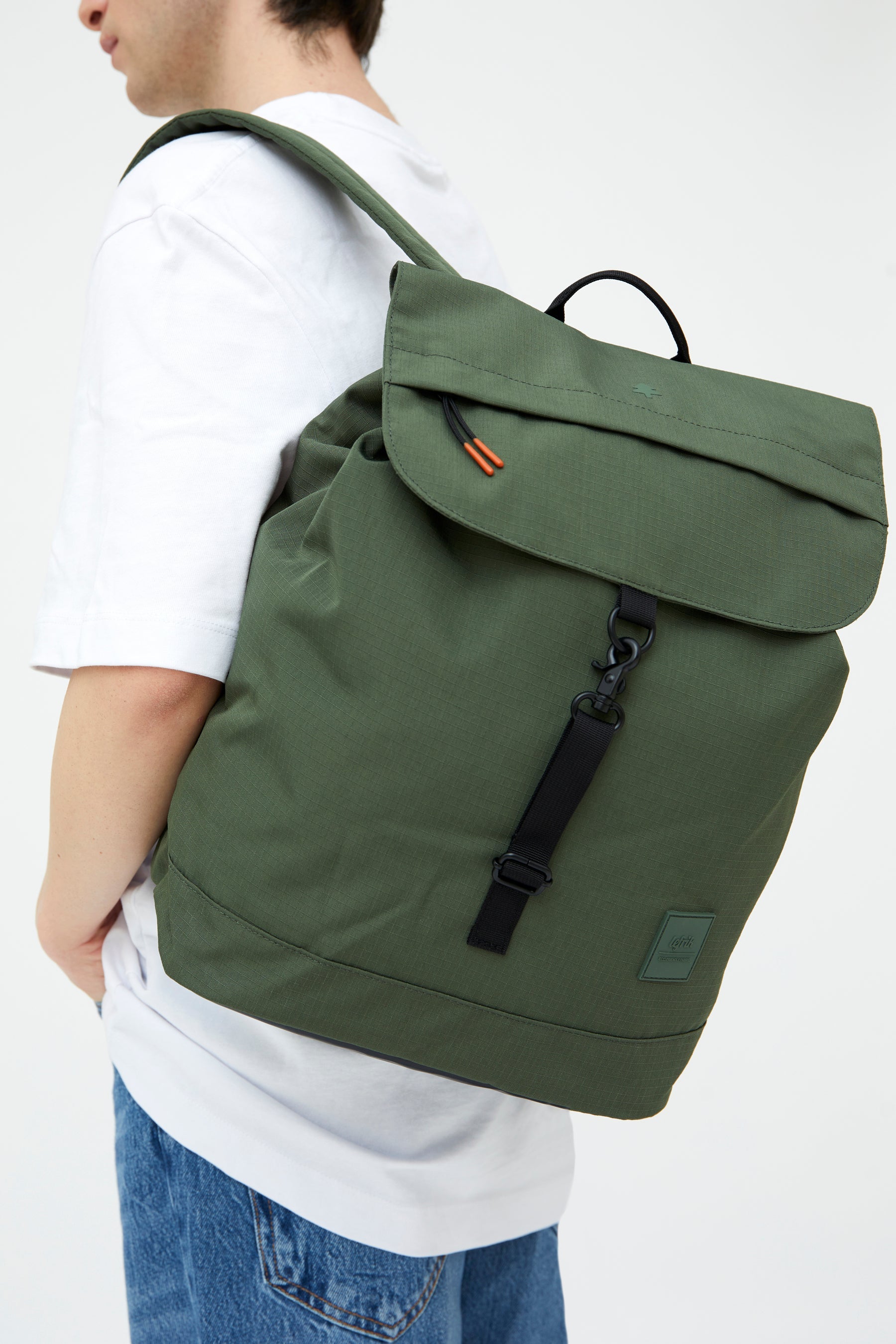 Green Scout Metal Vandra backpack made from recycled PET from Lefrik
