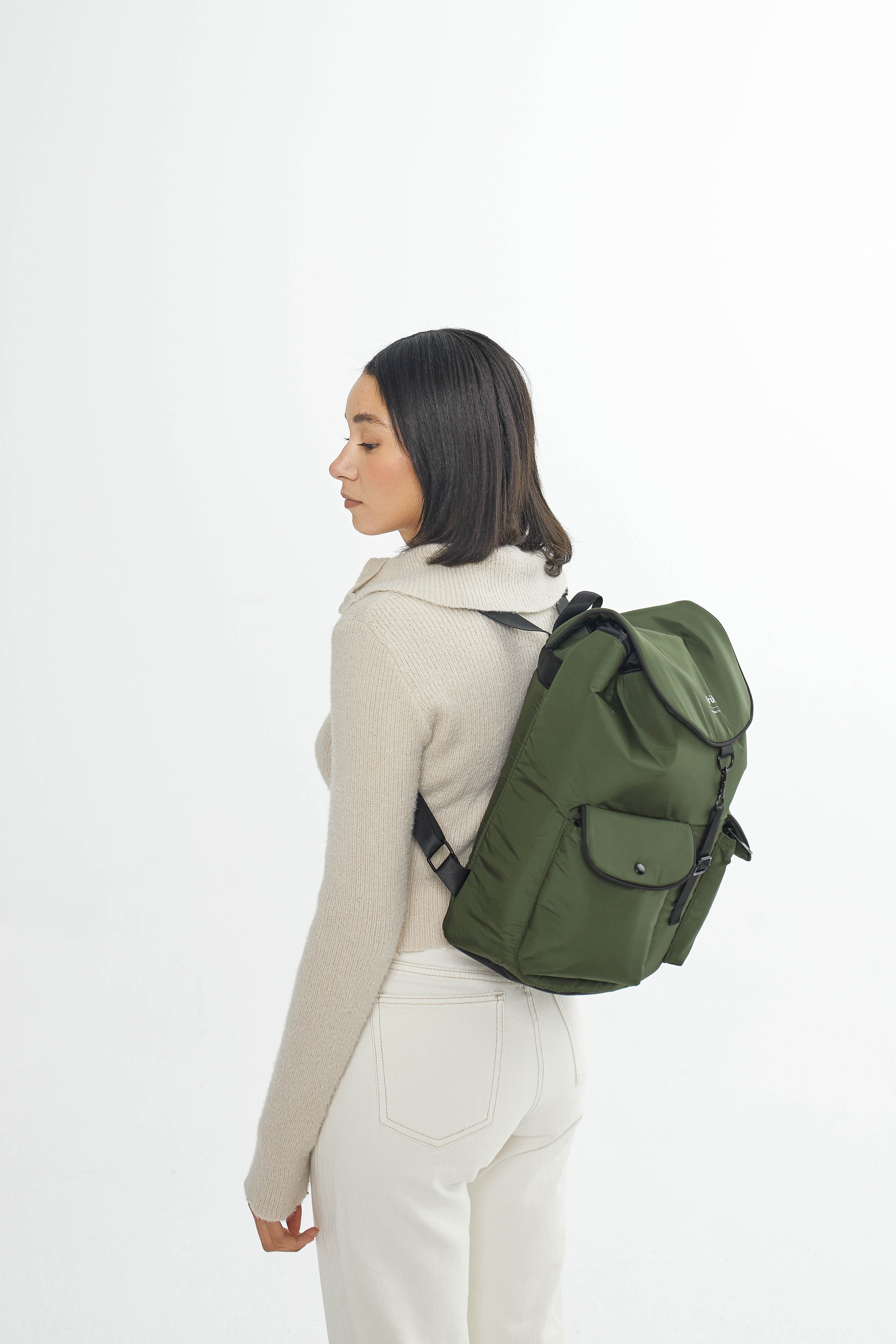 Tech Knapsack (17)