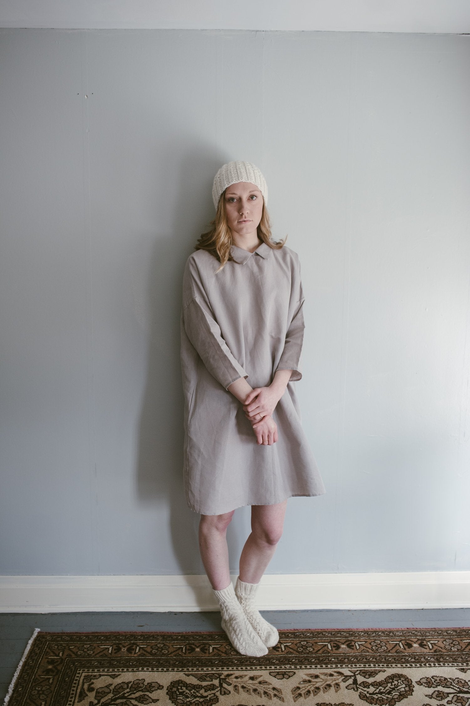 Kleid Classic in grau mit 3/4 Armlänge aus 100% Leinen
