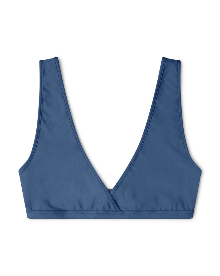 Blaues Bikini Top dove blue aus ECONYL® Regenerated Nylon von Matona