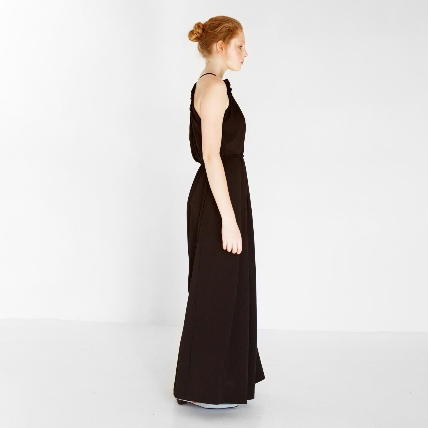 Elegant jersey dress in black made from organic cotton