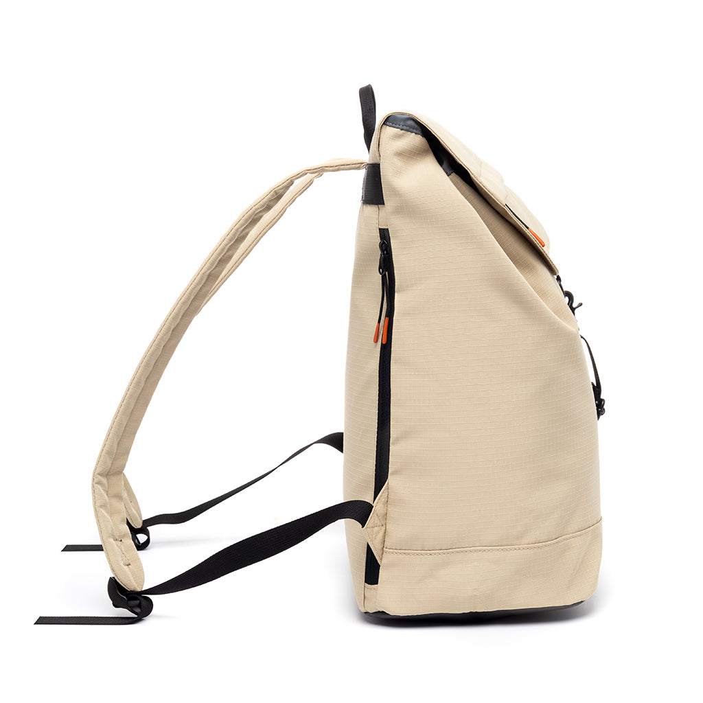 Beiger Rucksack Scout Metal Vandra aus recyceltem PET von Lefrik