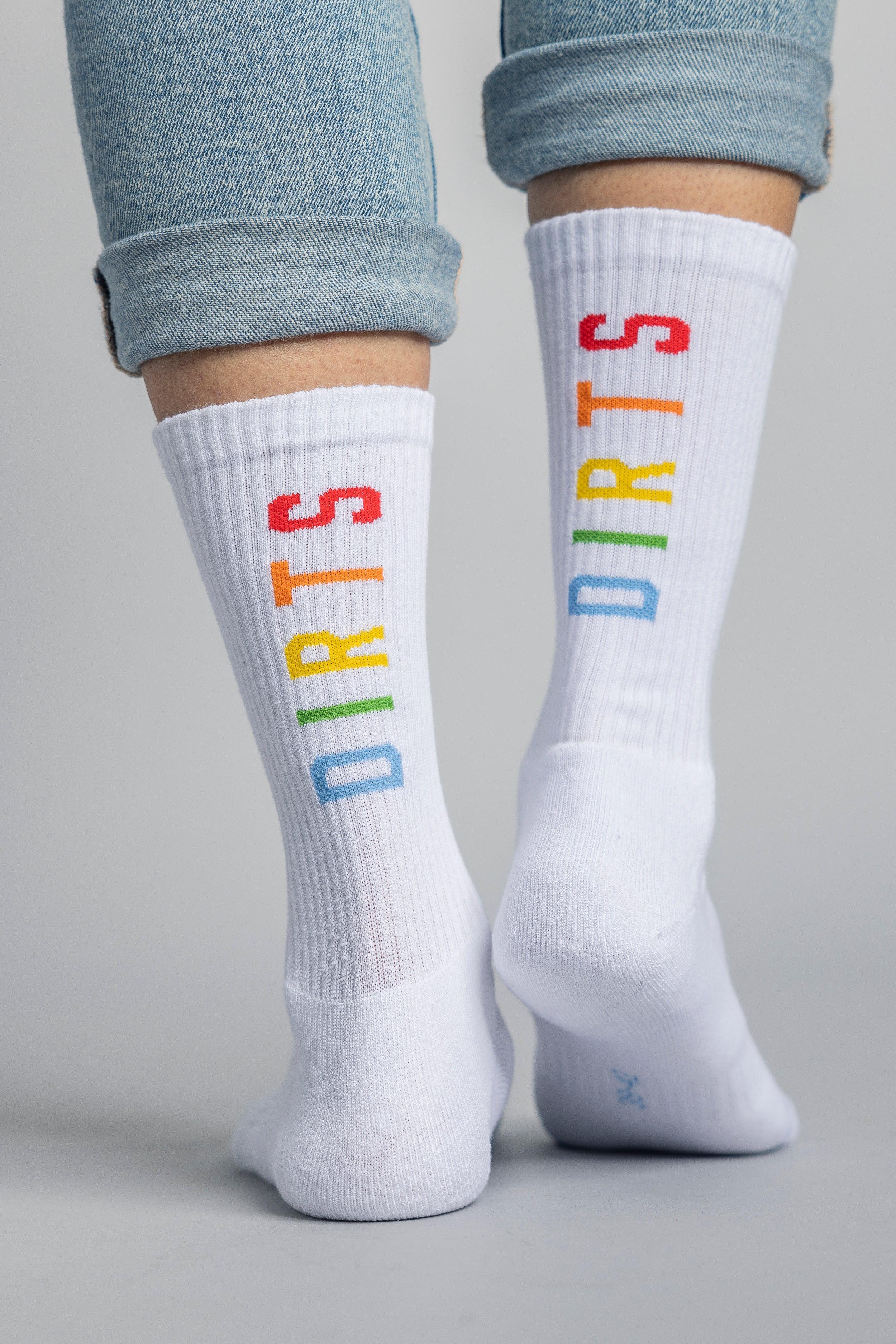 Bunte Socken Rainbow 2.0 aus Bio-Baumwolle von DIRTS