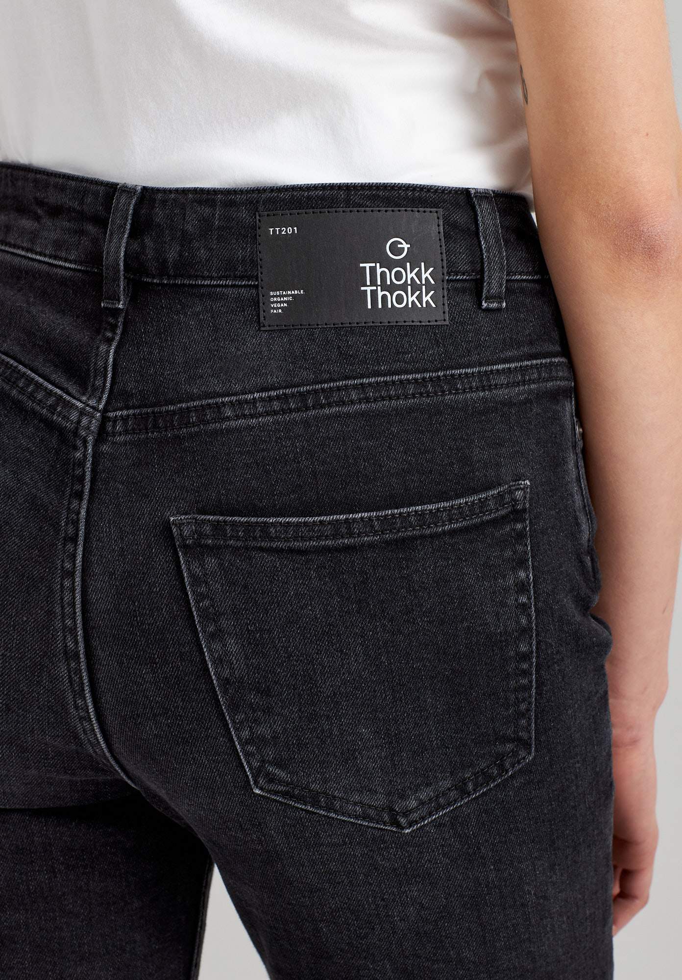 Skinny jeans in black made of organic cotton by ThokkThokk (S)