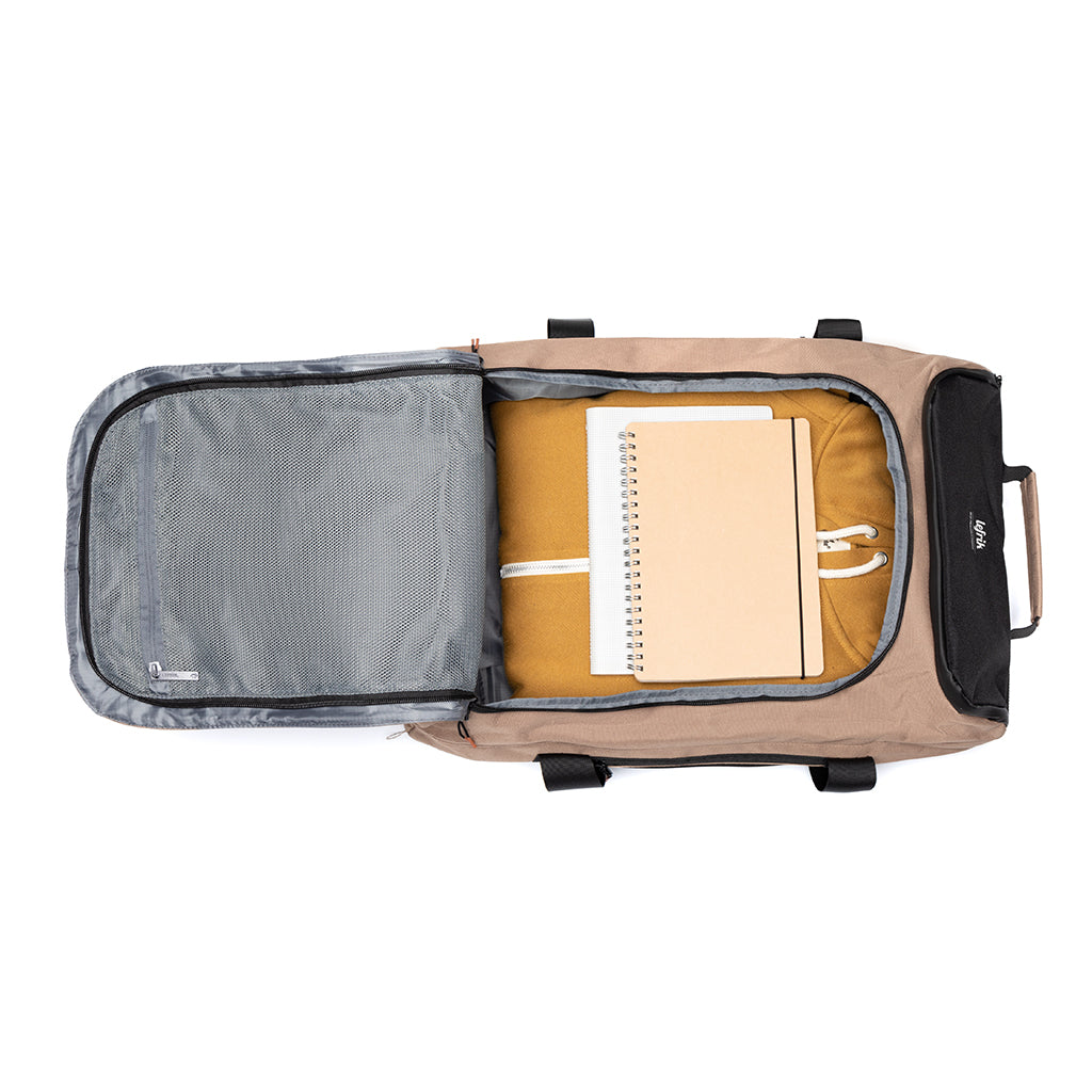 Hellbrauner Reiserucksack Wanderer aus recyceltem PET von Lefrik