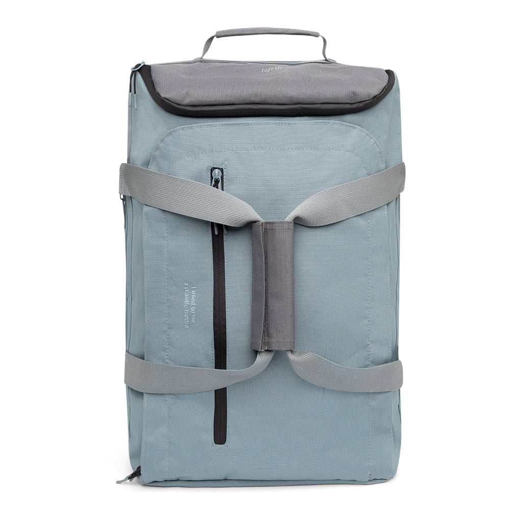 Hellblauer Reiserucksack Wanderer aus recyceltem PET von Lefrik